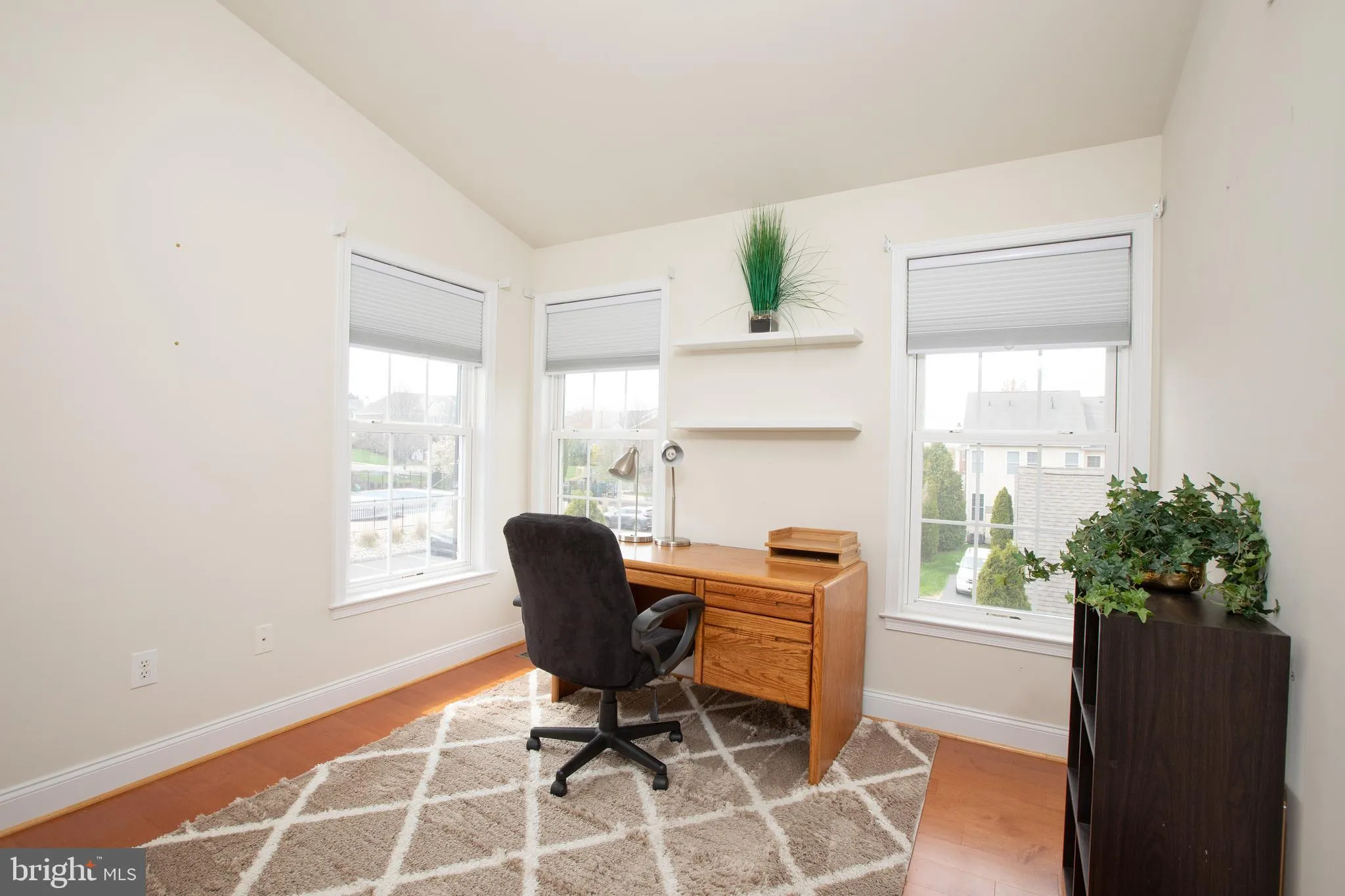 Furlong, Pennsylvania 18925, United States, 4 Bedrooms Bedrooms, ,3 BathroomsBathrooms,Residential,Pending,112482