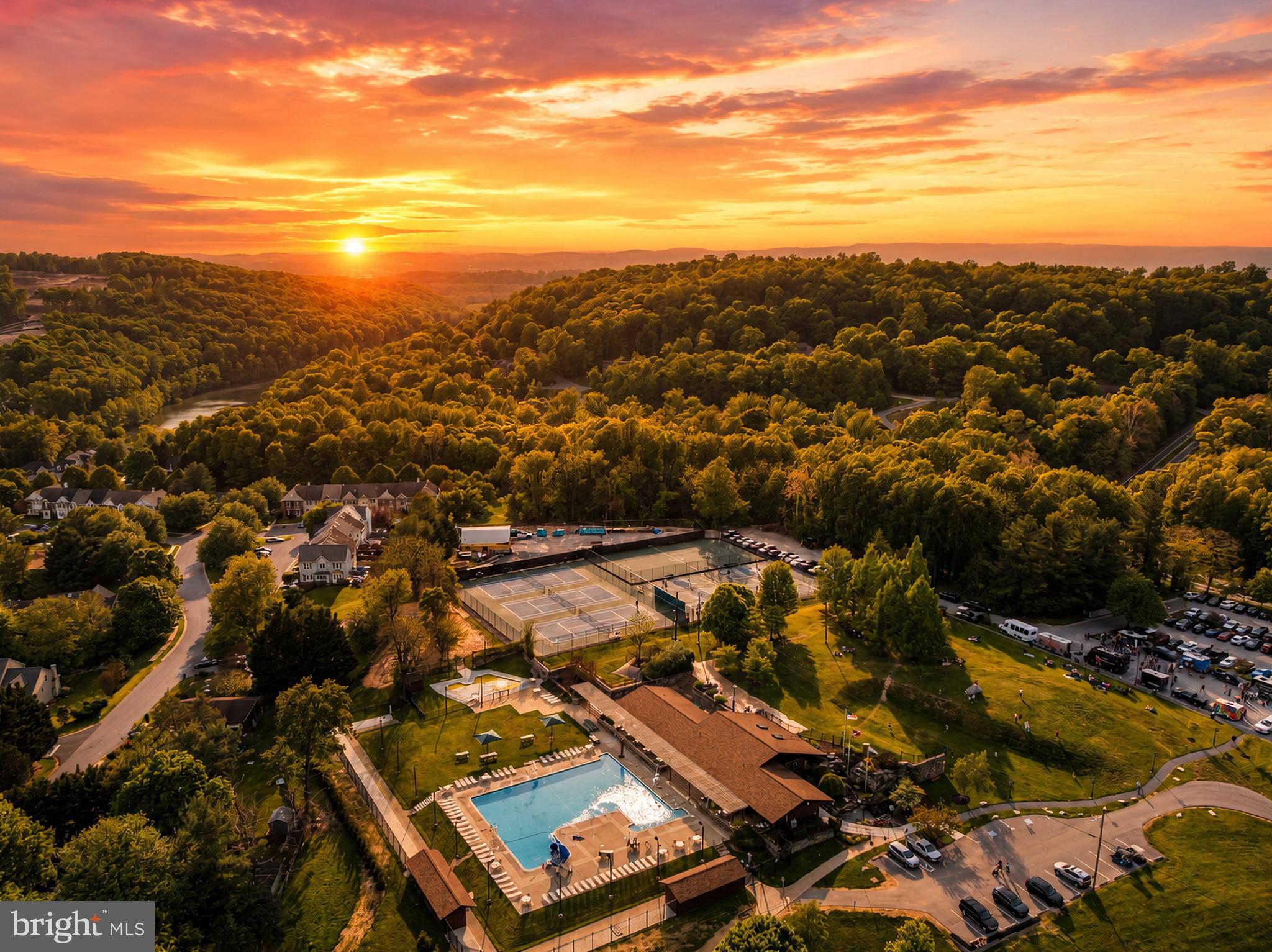 10490 LAKERIDGE COURT