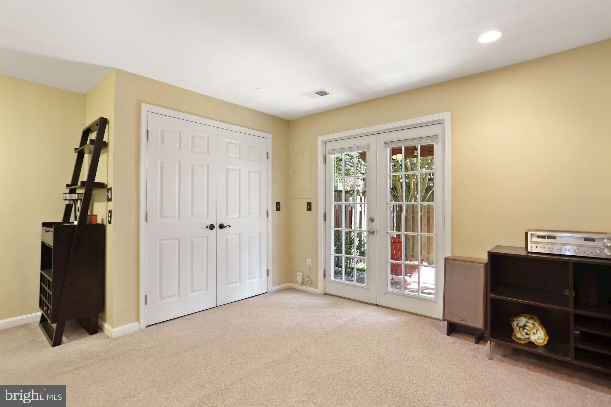 GUM SPRINGS - Residential