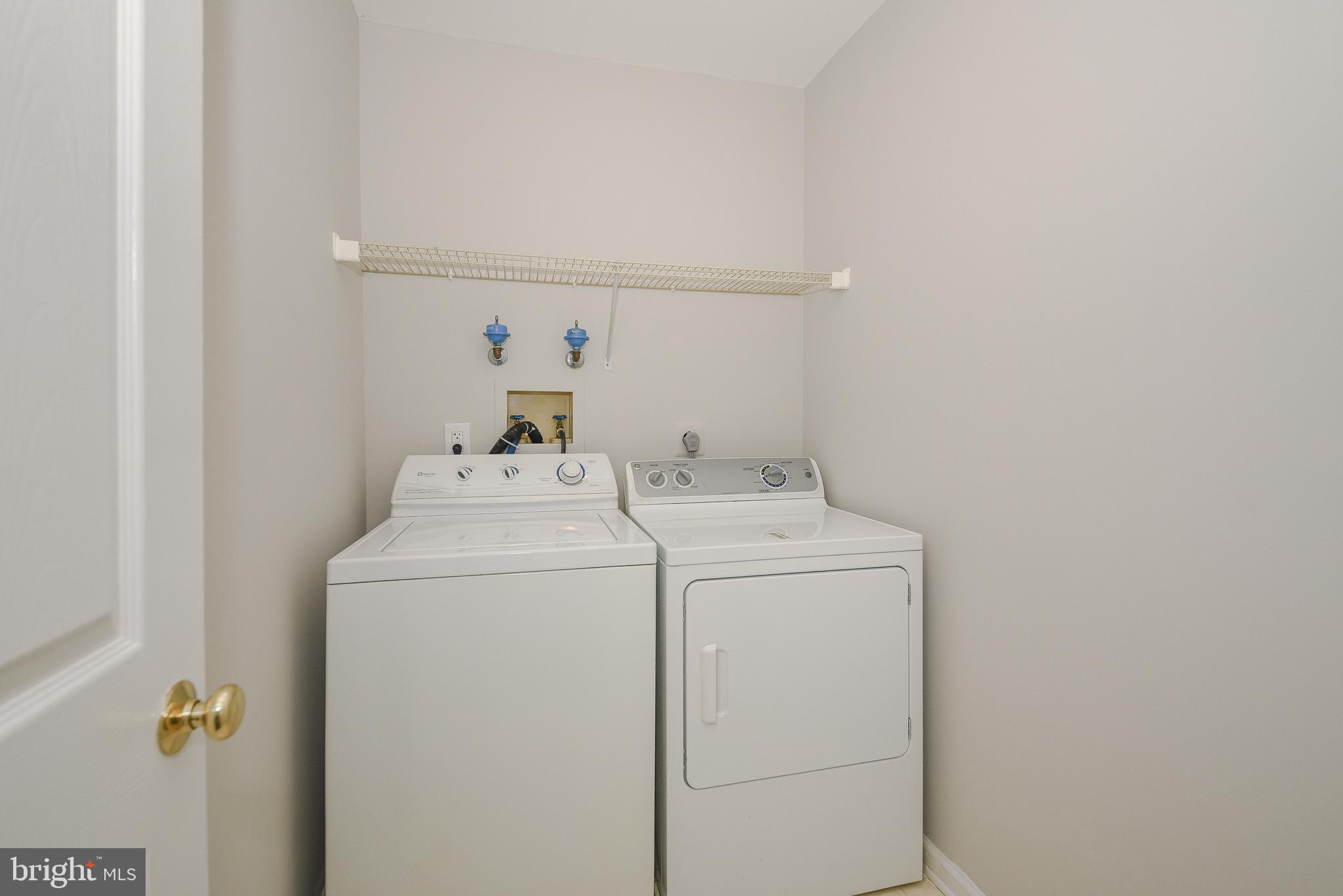 MAKEFIELD GLEN - Residential