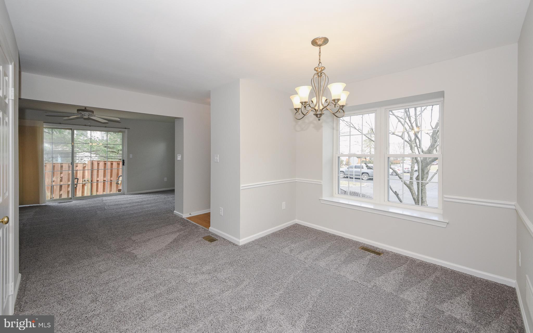 MAKEFIELD GLEN - Residential