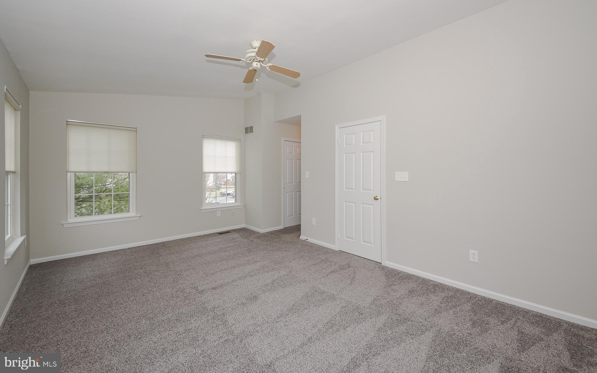 MAKEFIELD GLEN - Residential