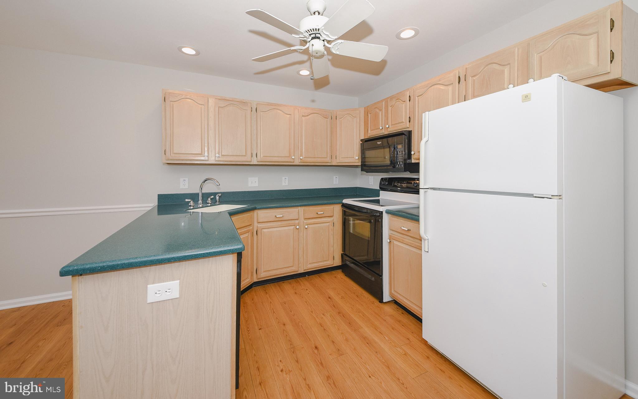 MAKEFIELD GLEN - Residential