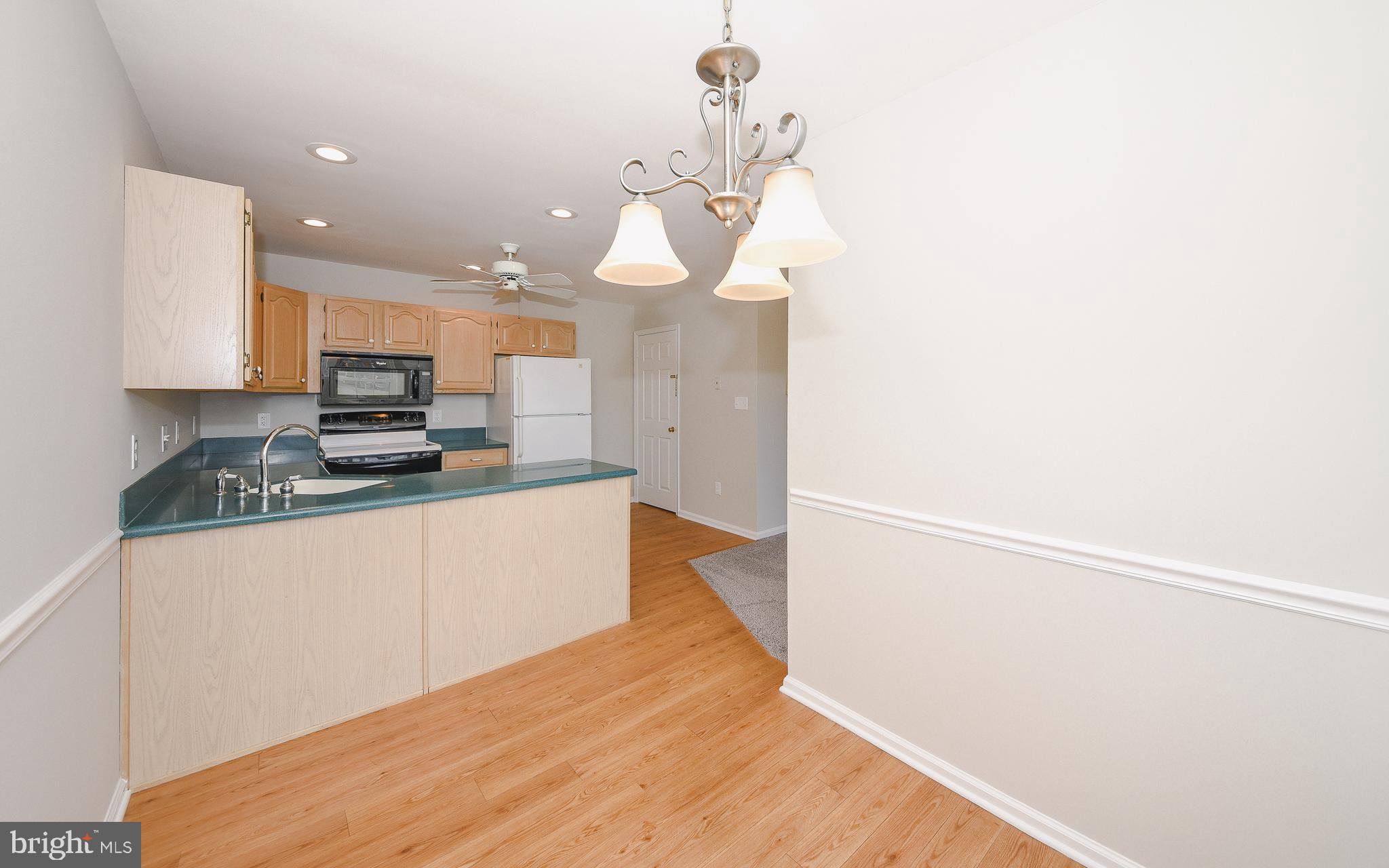 MAKEFIELD GLEN - Residential