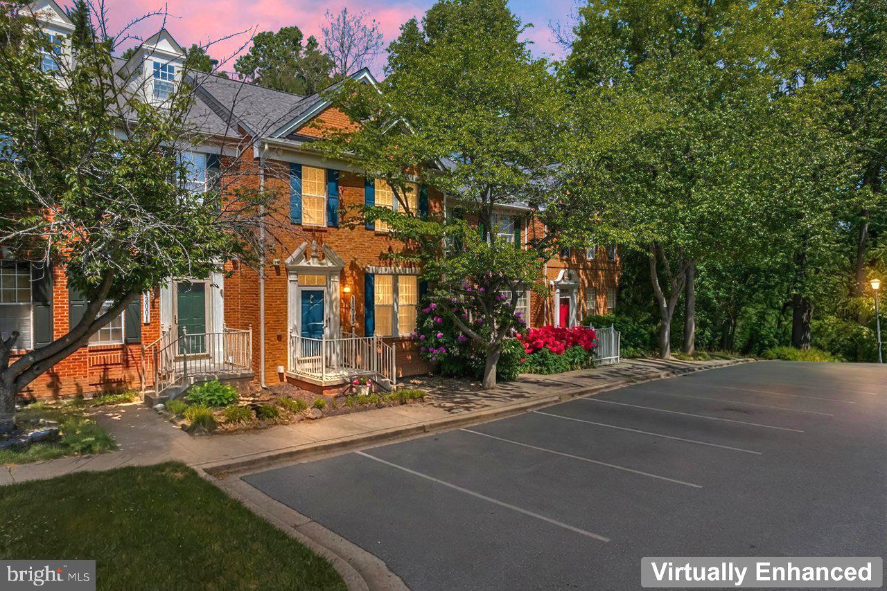 VILLAGE OF CLOPPERS MILL - Residential