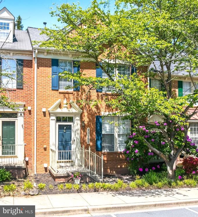 VILLAGE OF CLOPPERS MILL - Residential