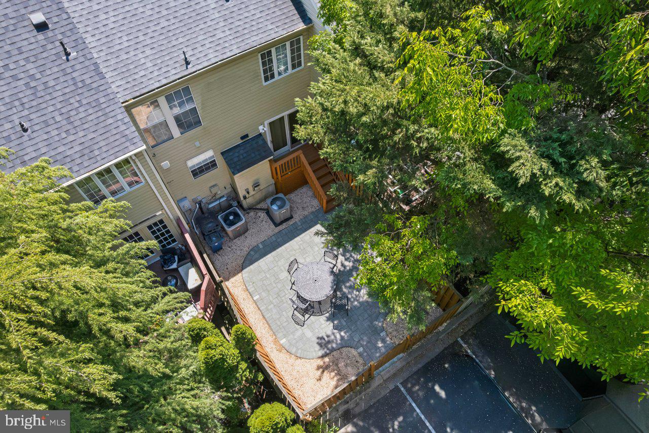 VILLAGE OF CLOPPERS MILL - Residential