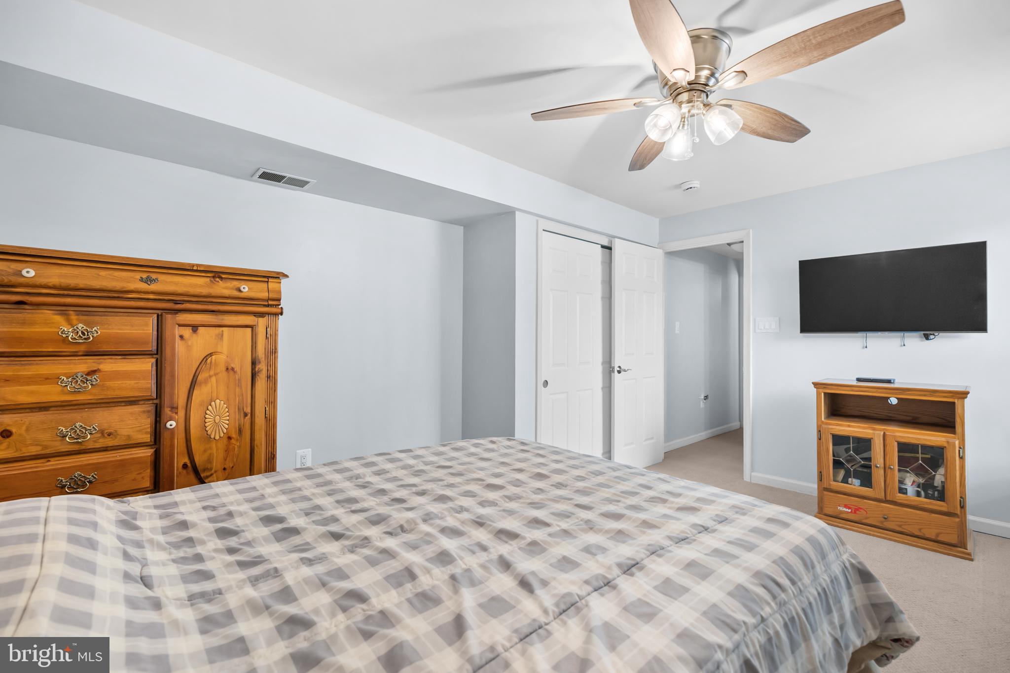 BLOOMS CROSSING - Residential