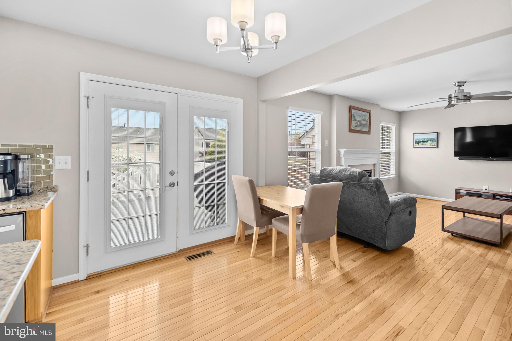 BLOOMS CROSSING - Residential