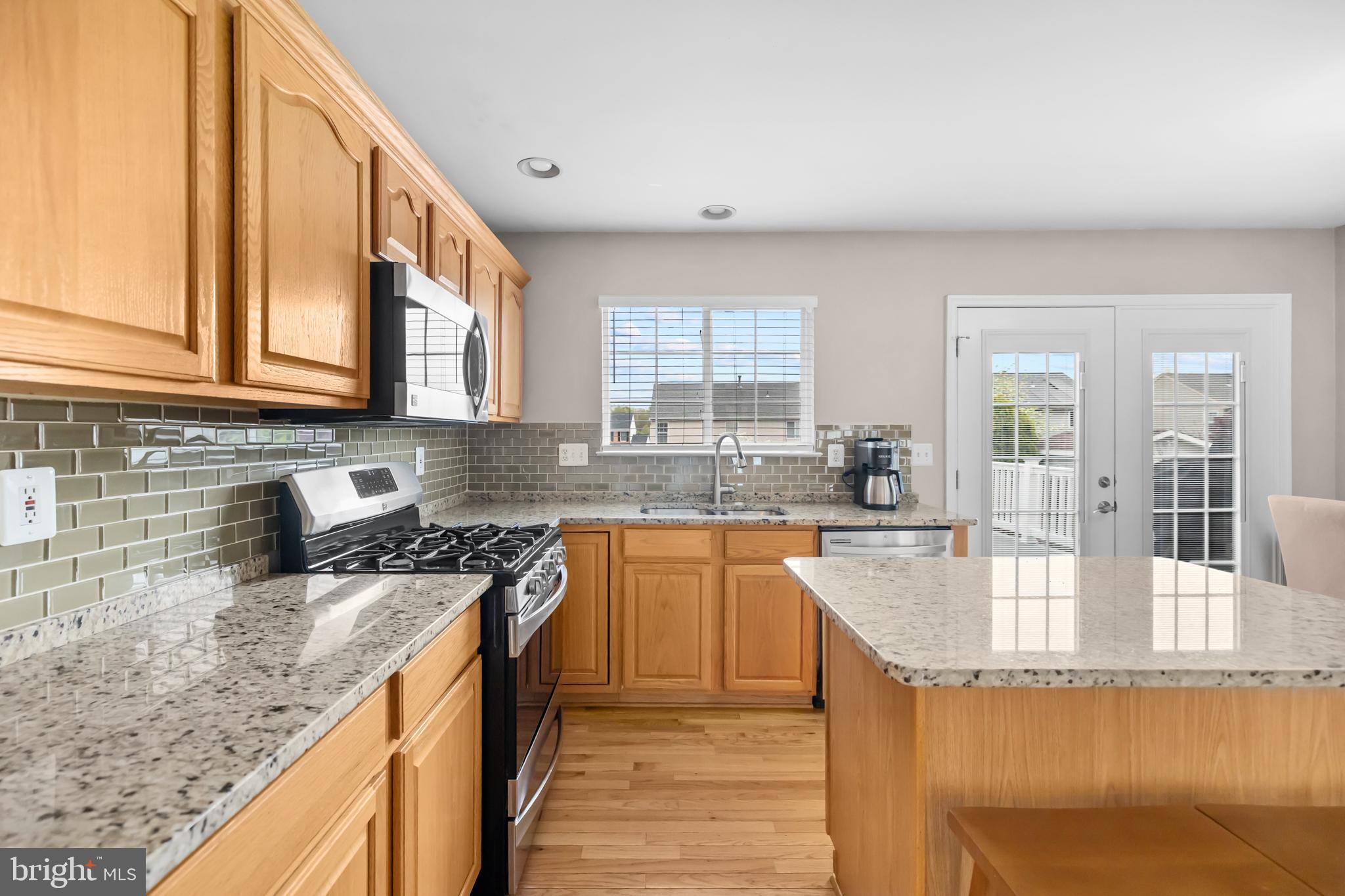 BLOOMS CROSSING - Residential