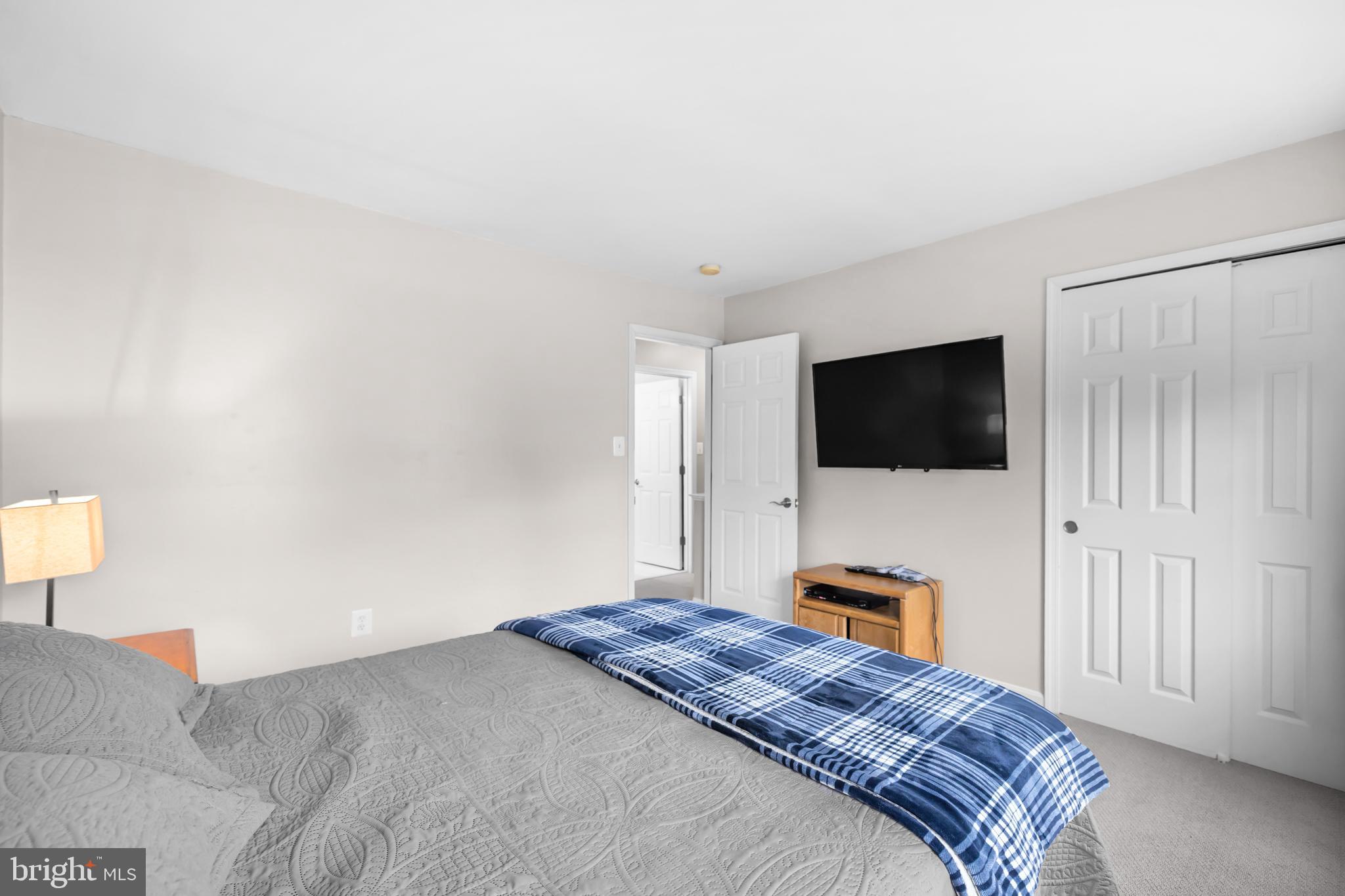 BLOOMS CROSSING - Residential