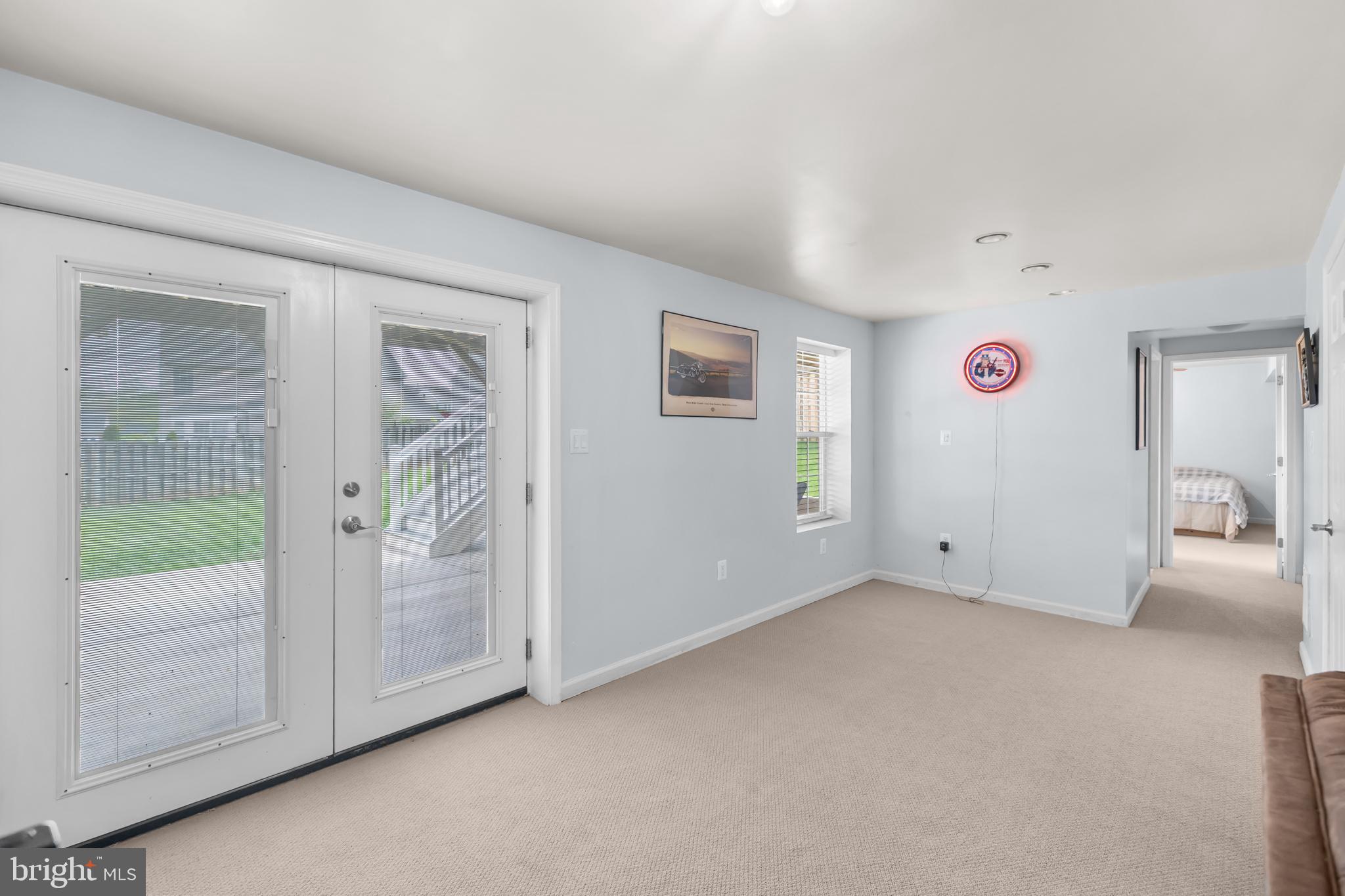 BLOOMS CROSSING - Residential