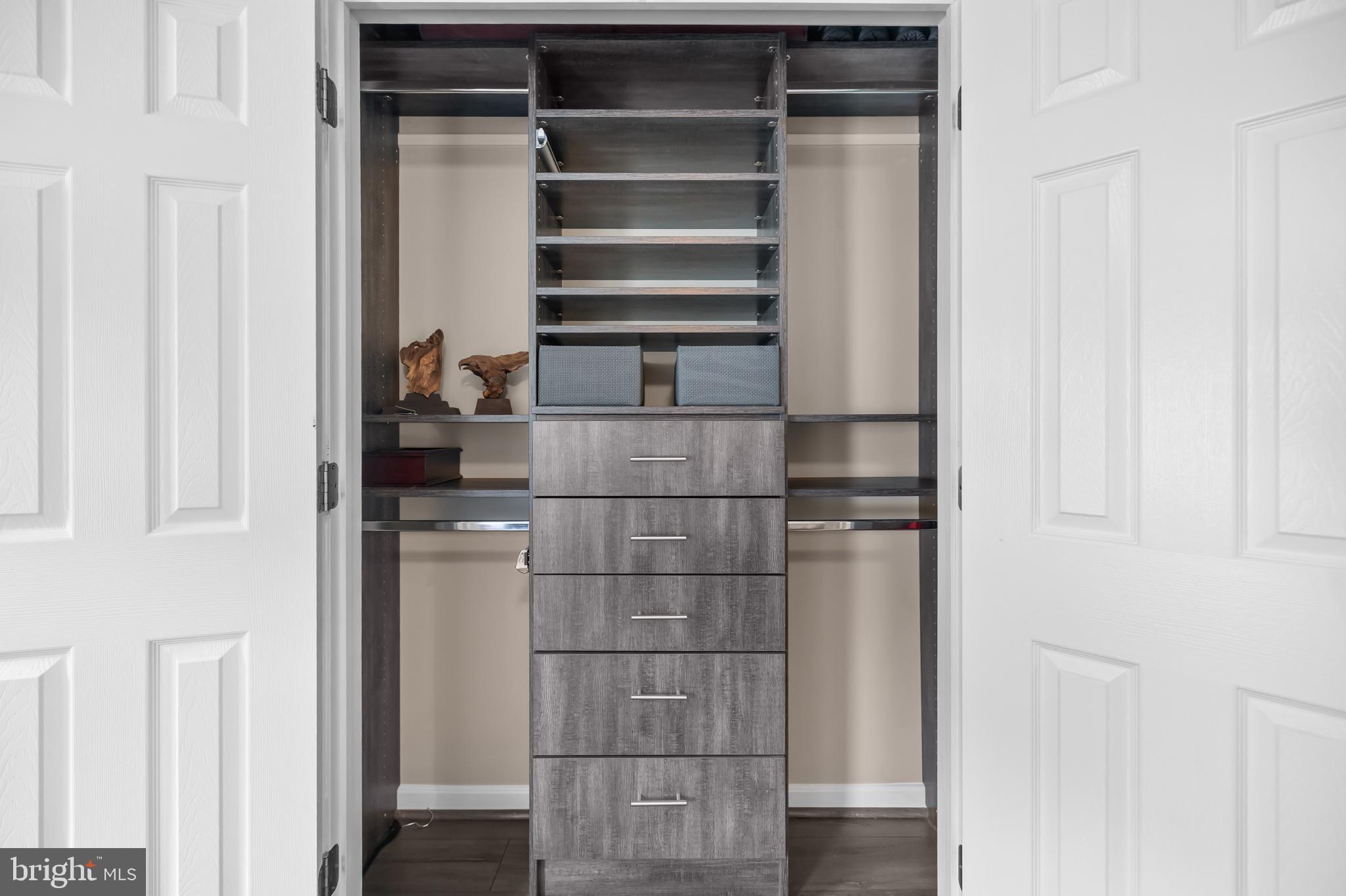 BLOOMS CROSSING - Residential