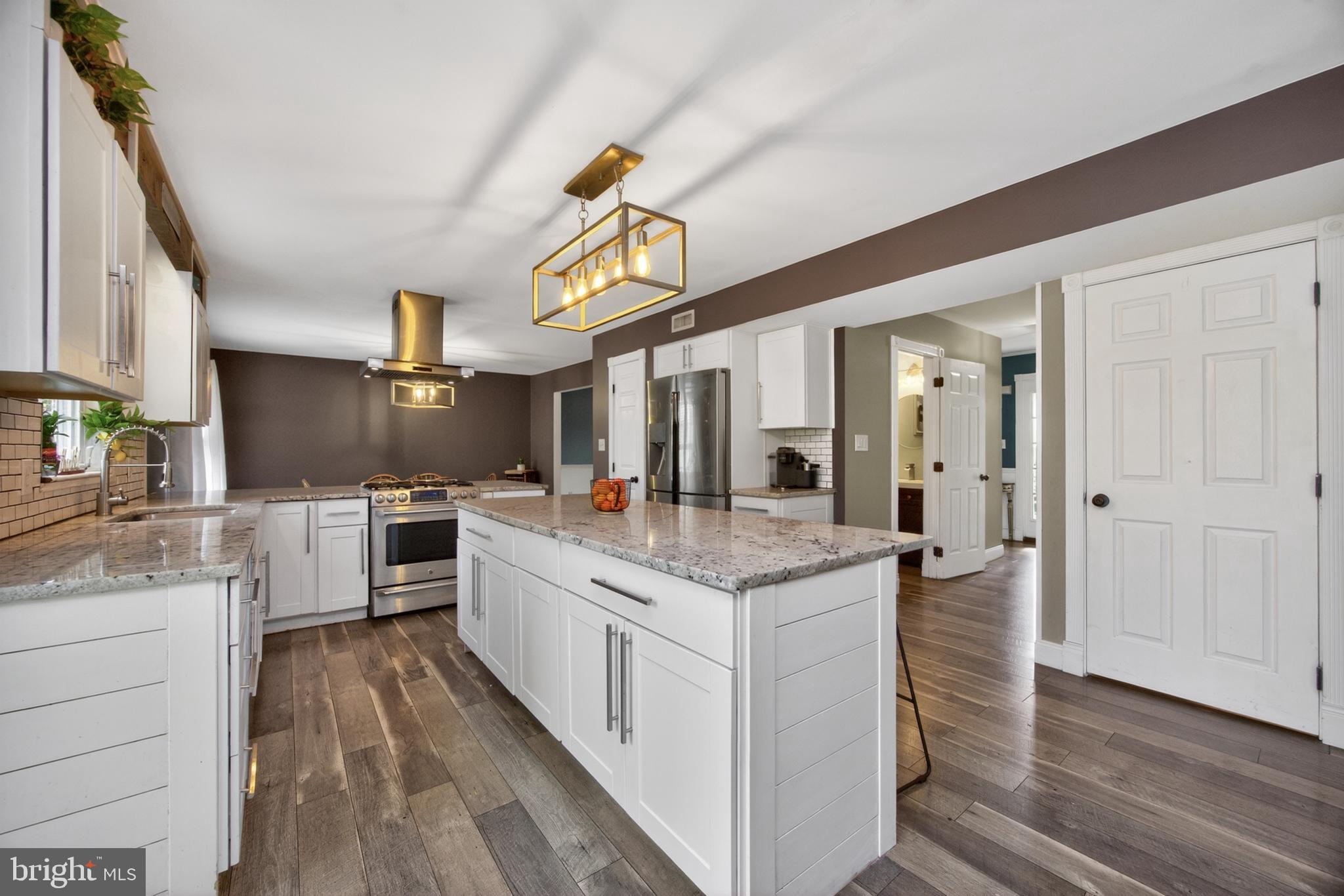 ROSECLIFF POINT - Residential