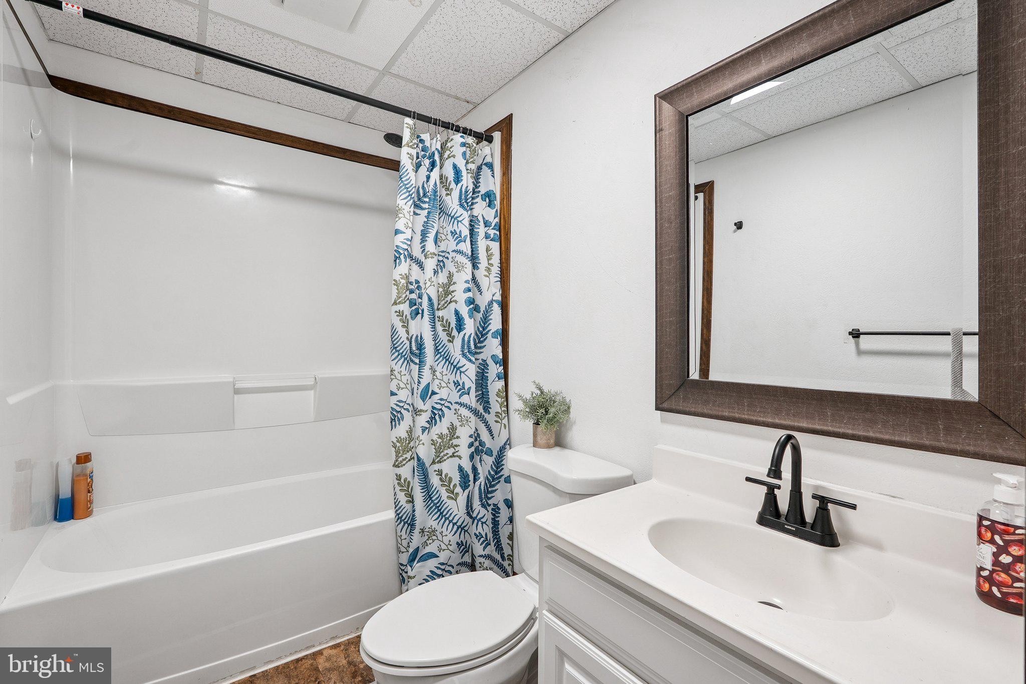 UPPER SENECA CREST - Residential