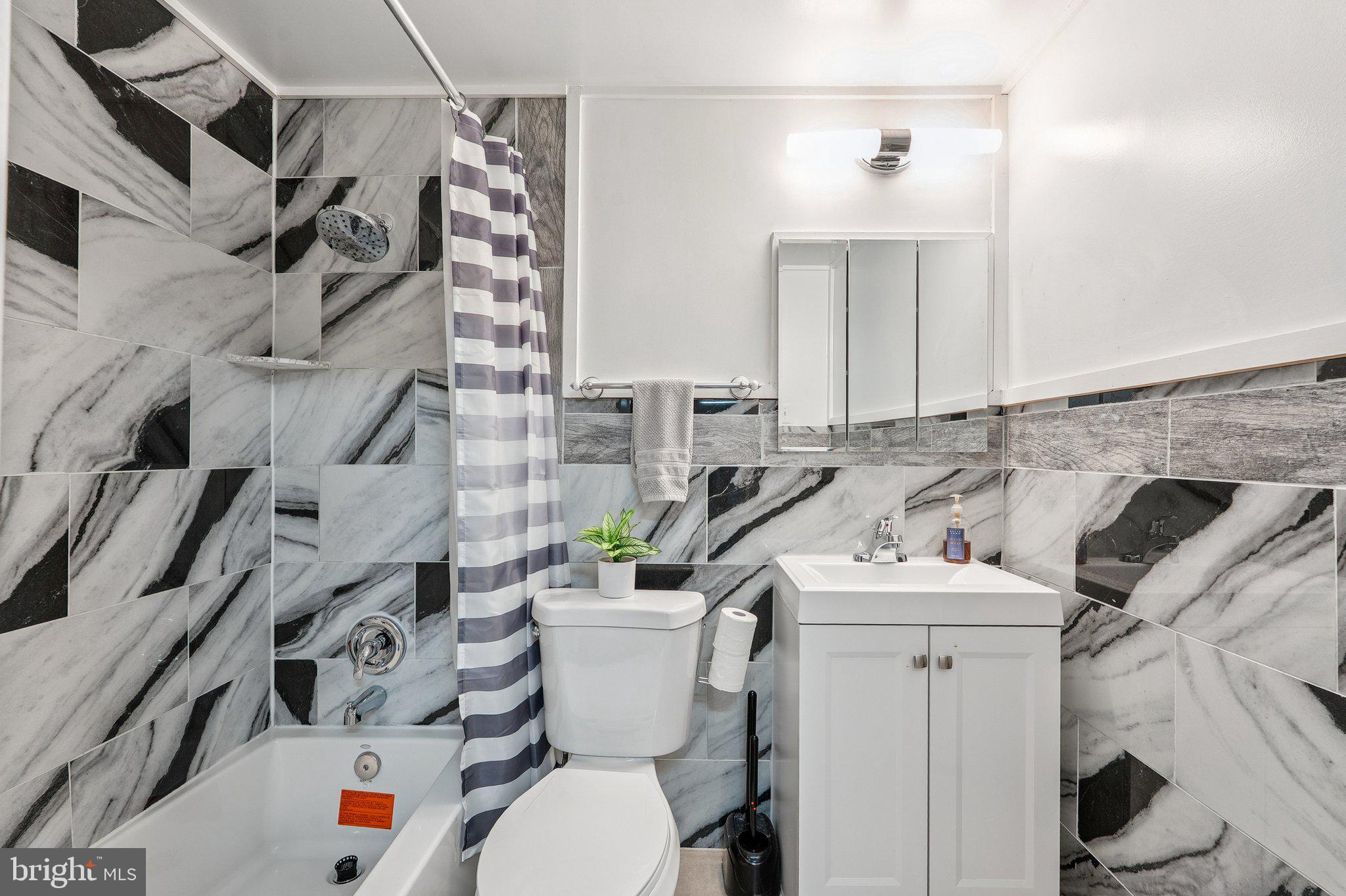 UPPER SENECA CREST - Residential