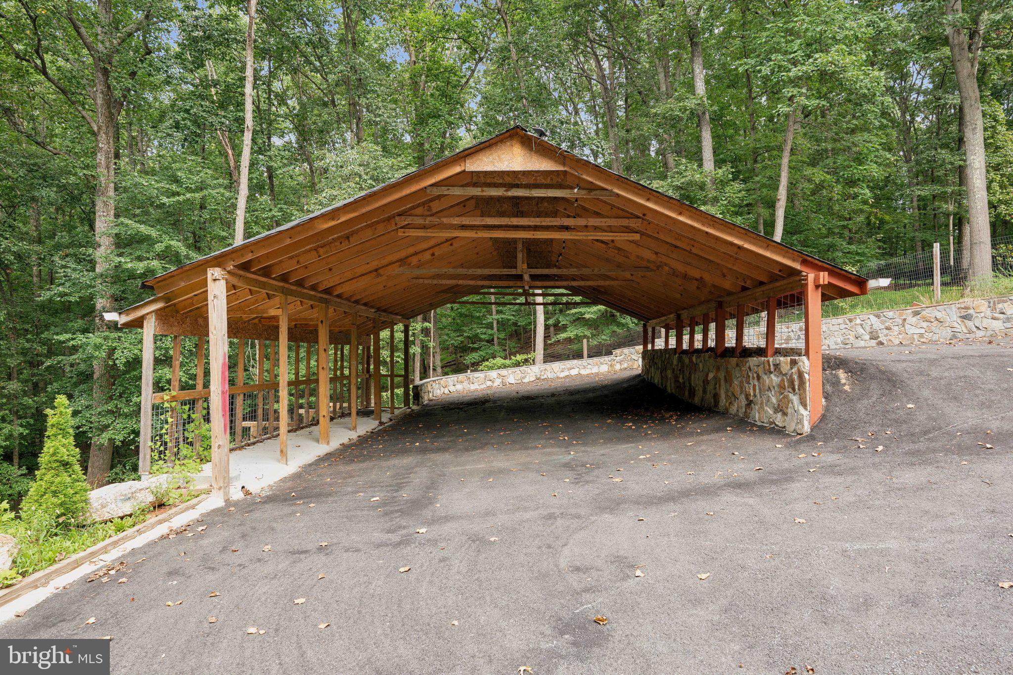 UPPER SENECA CREST - Residential