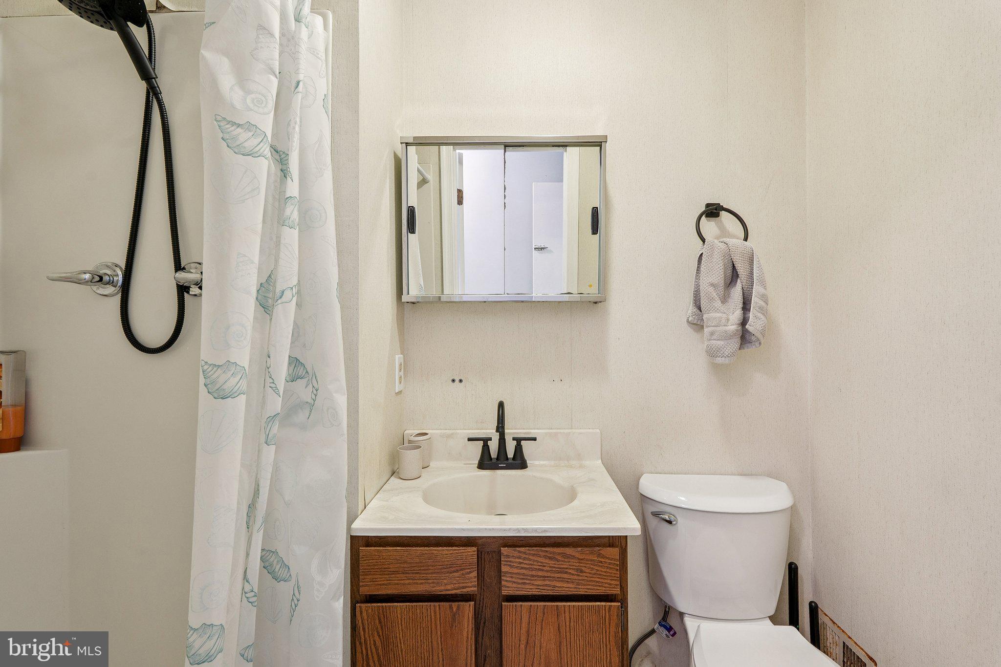 UPPER SENECA CREST - Residential