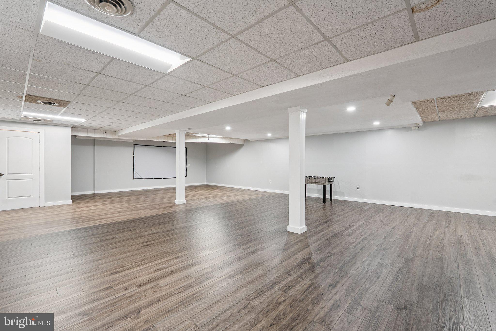 UPPER SENECA CREST - Residential