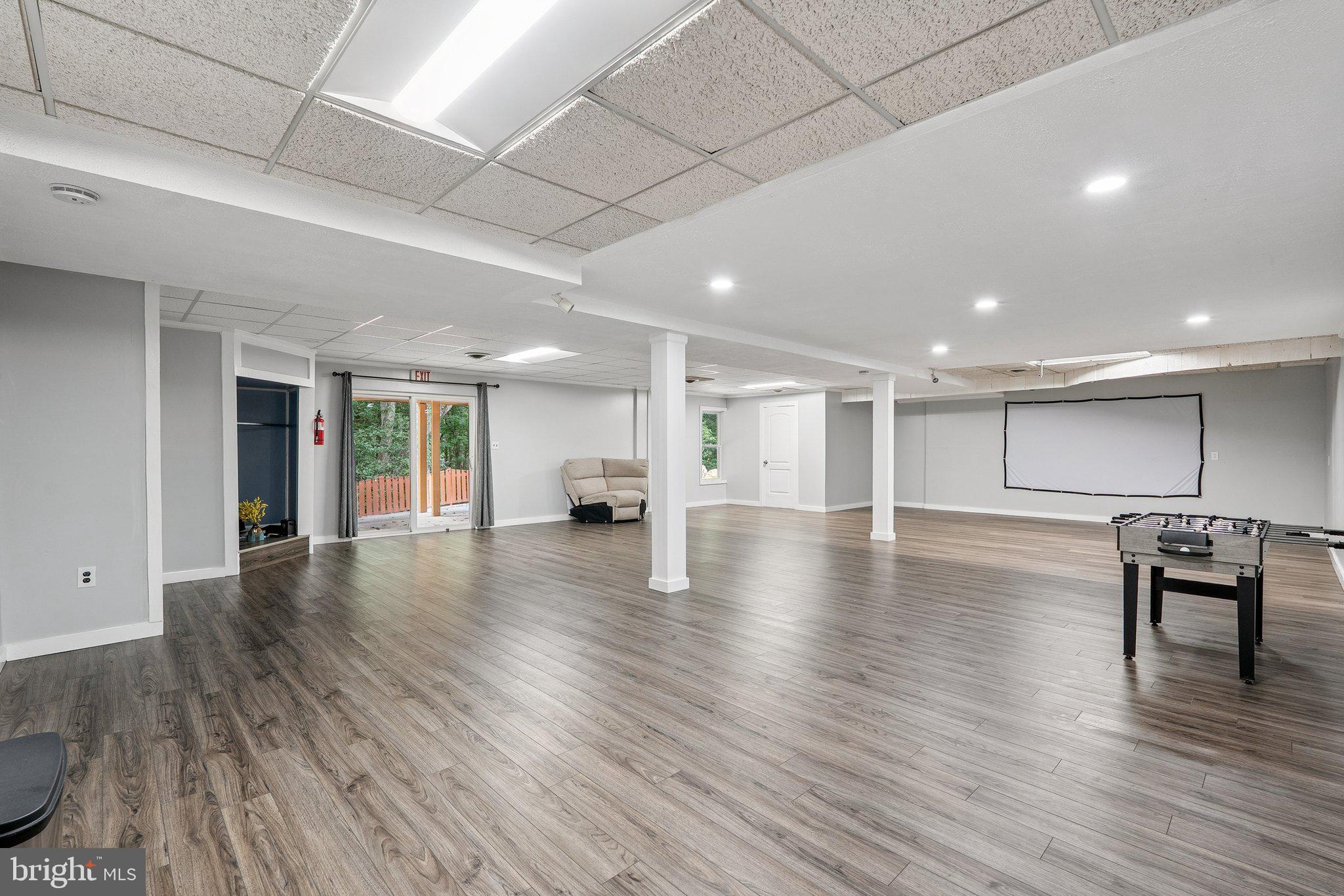 UPPER SENECA CREST - Residential