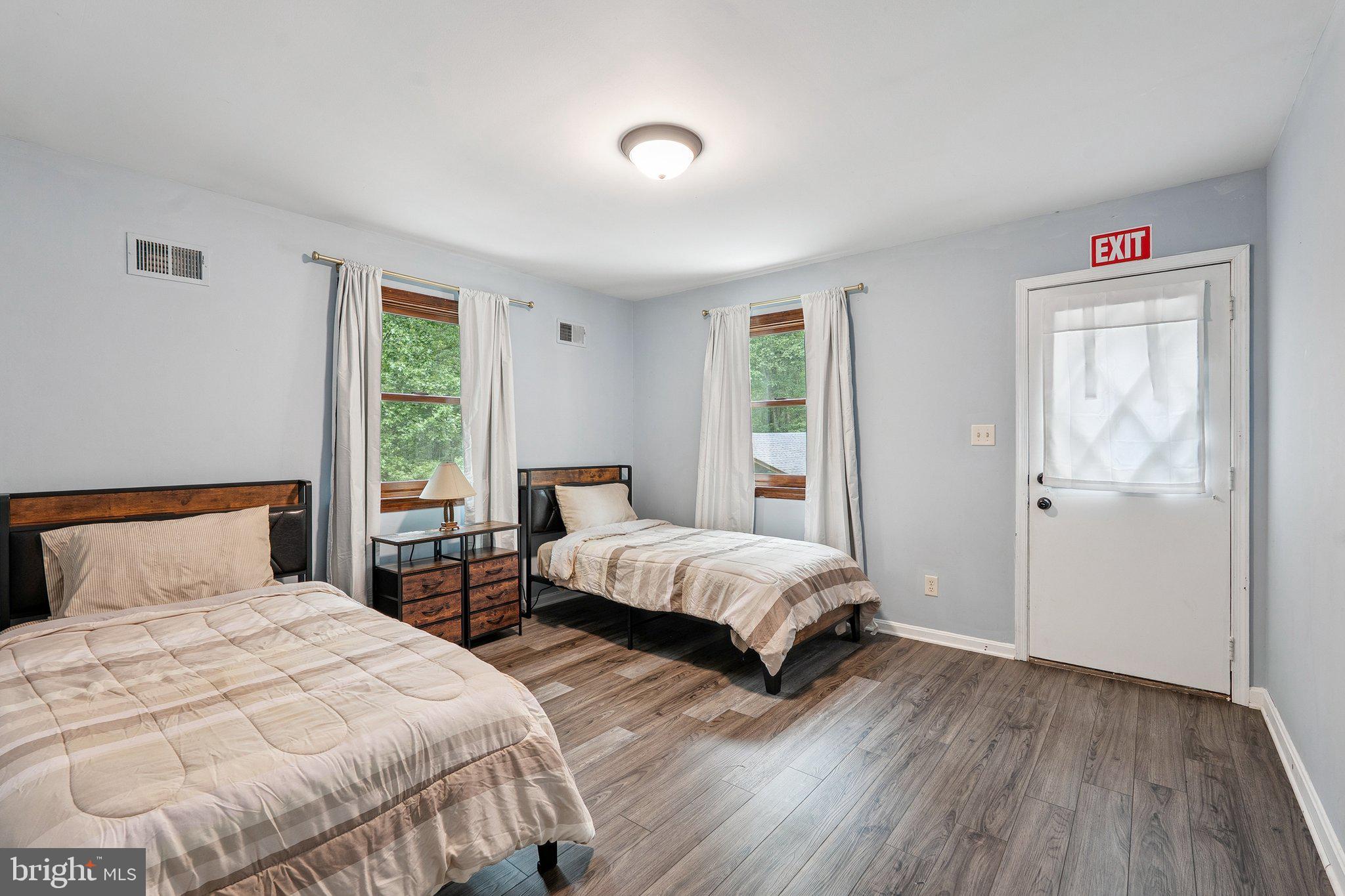 UPPER SENECA CREST - Residential