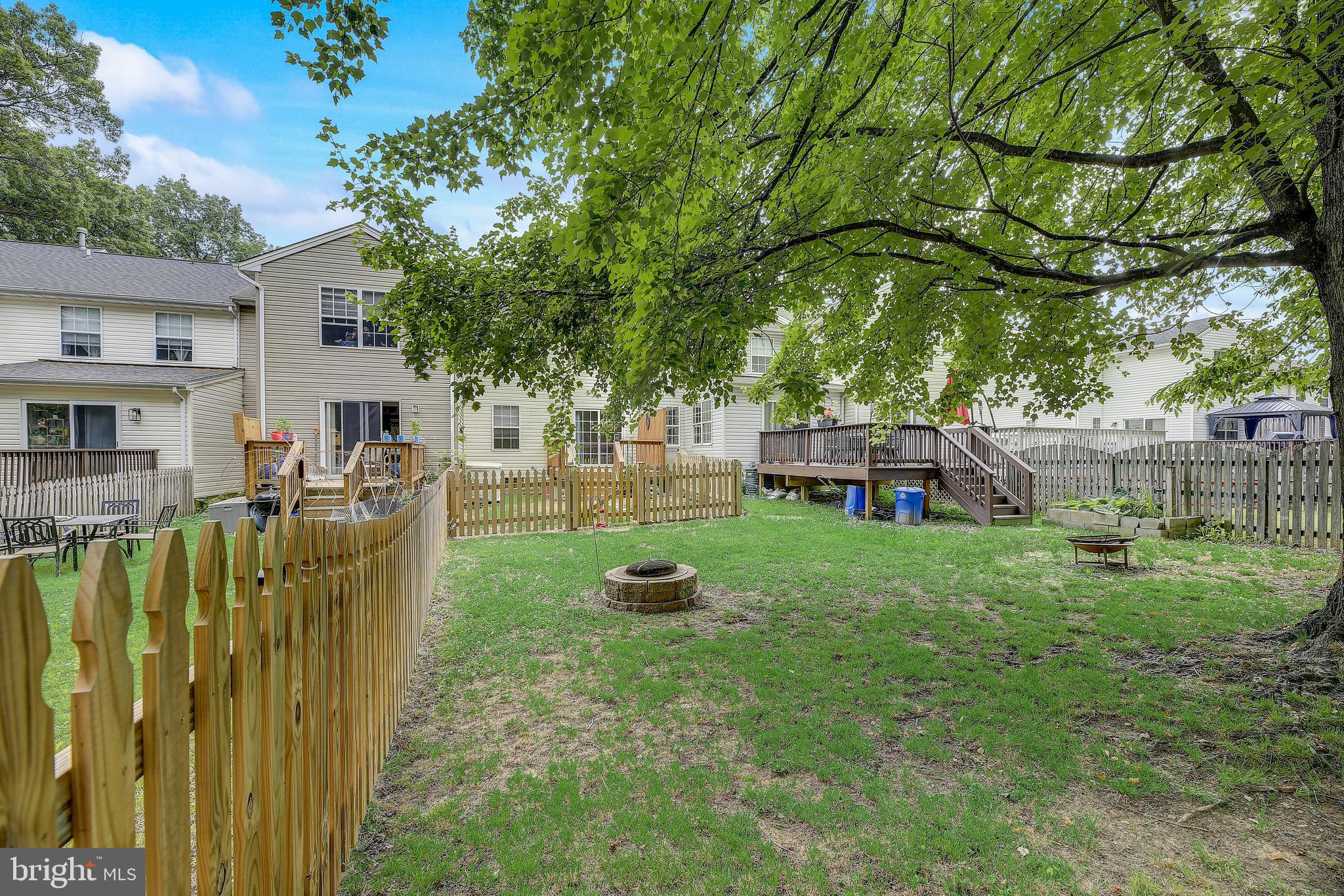 WOODS OF BAYVIEW - Residential