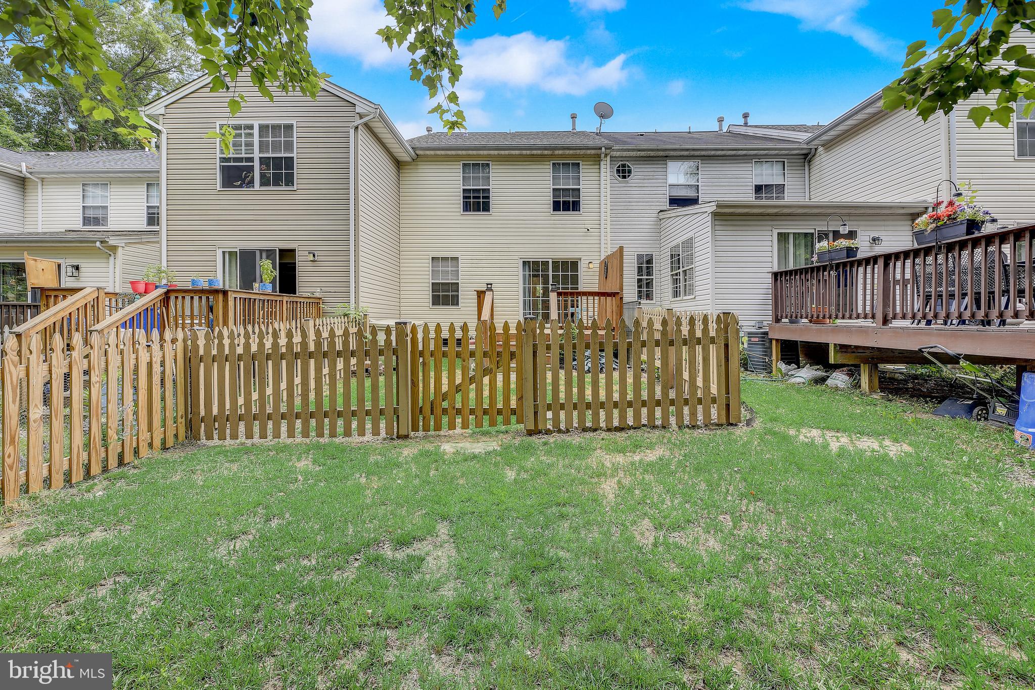 WOODS OF BAYVIEW - Residential