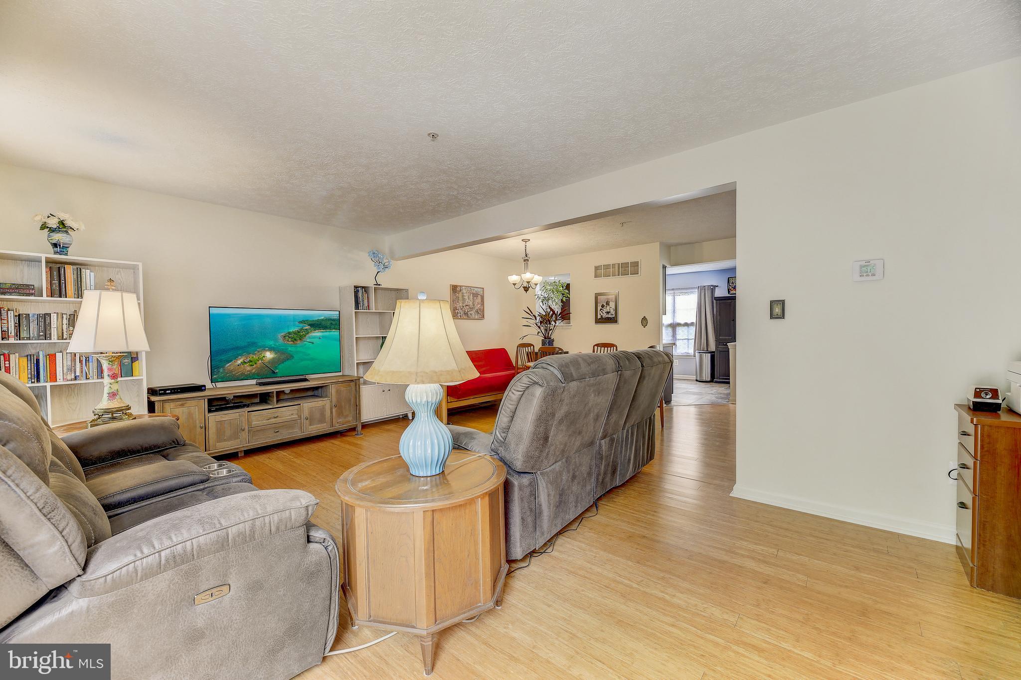 WOODS OF BAYVIEW - Residential