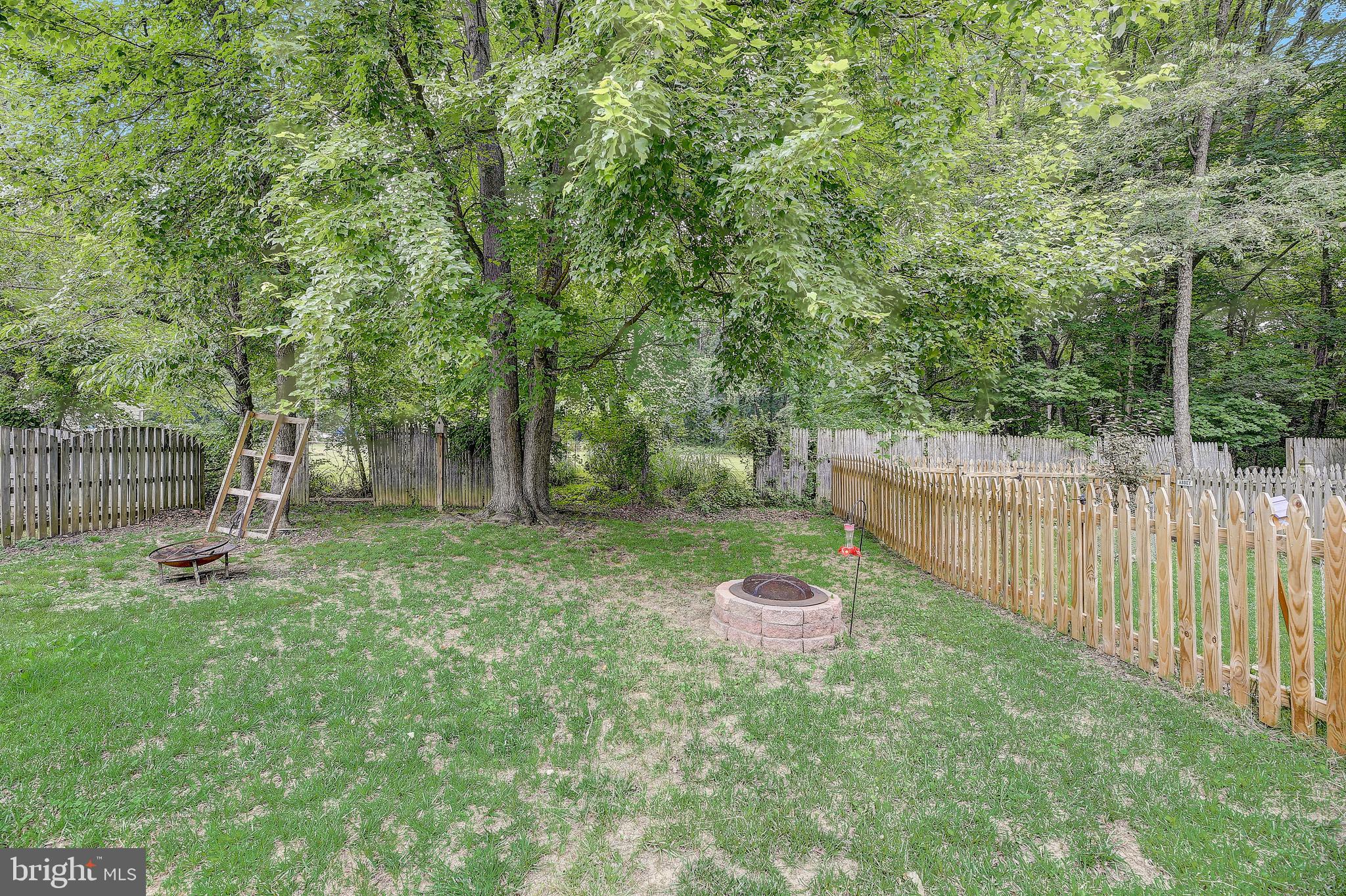 WOODS OF BAYVIEW - Residential