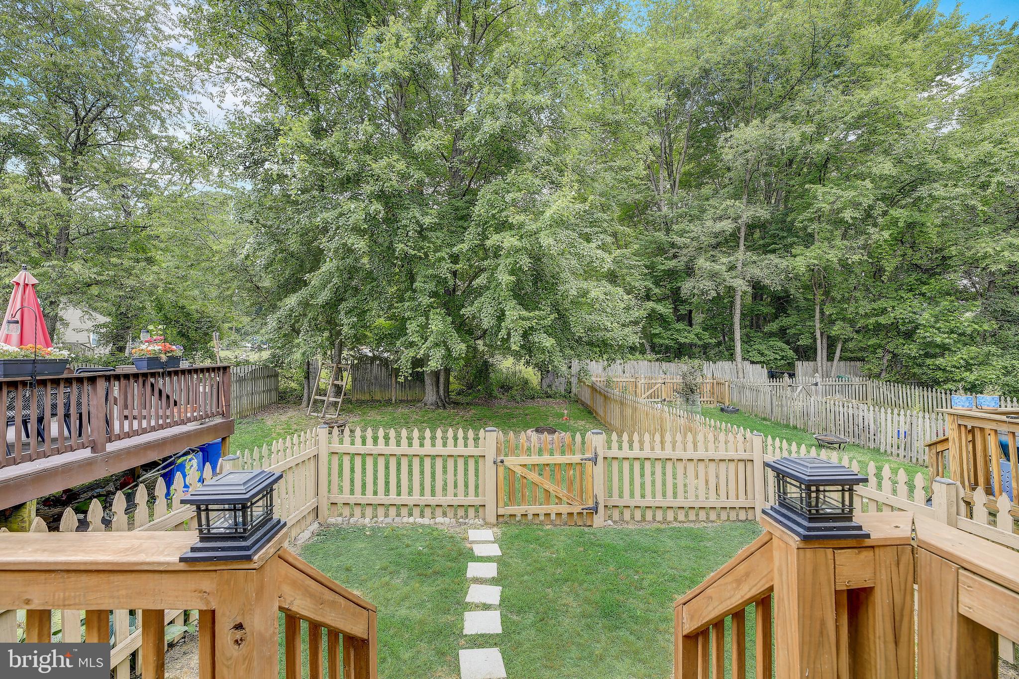 WOODS OF BAYVIEW - Residential