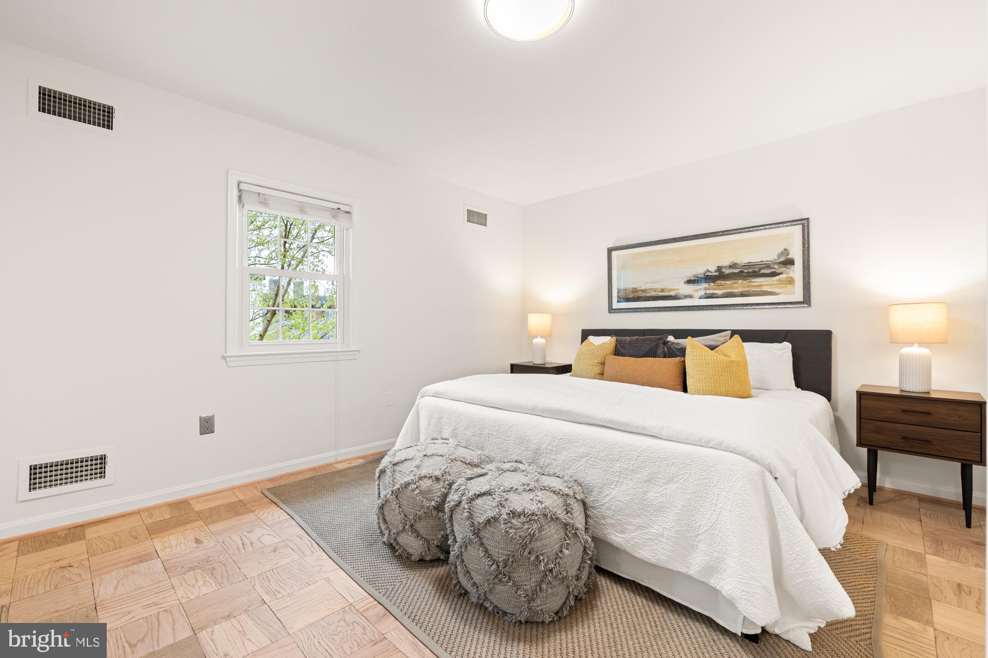 OLD TOWN ALEXANDRIA - Residential