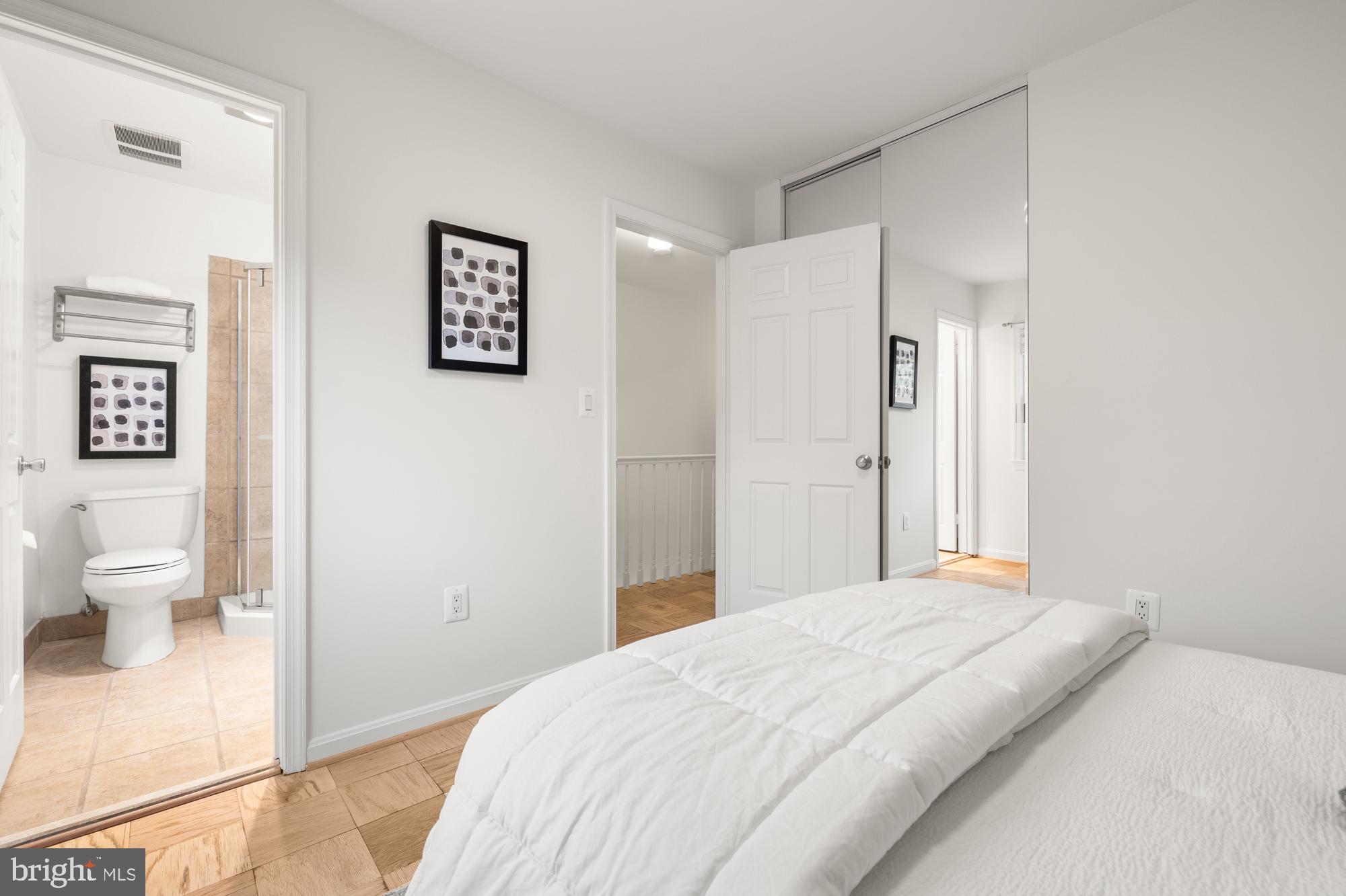 OLD TOWN ALEXANDRIA - Residential