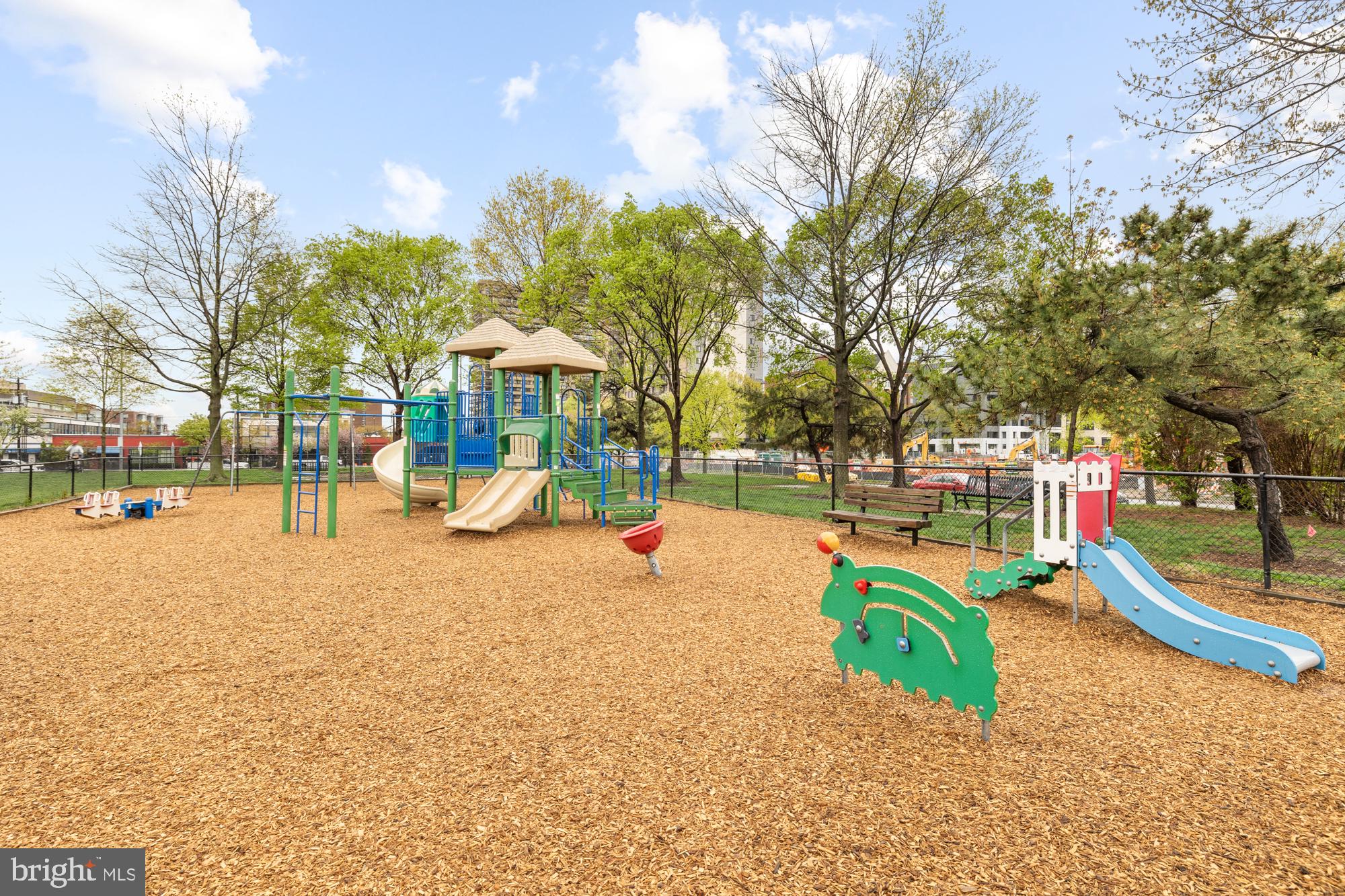 OLD TOWN ALEXANDRIA - Residential