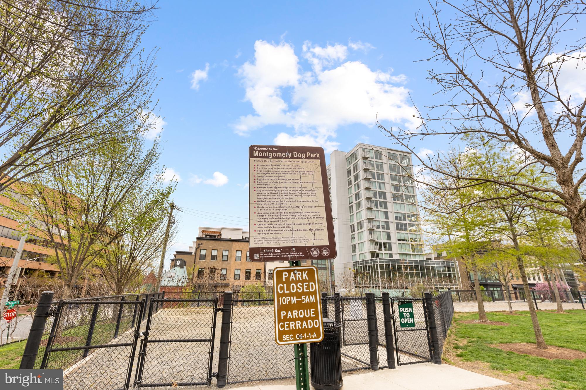 OLD TOWN ALEXANDRIA - Residential