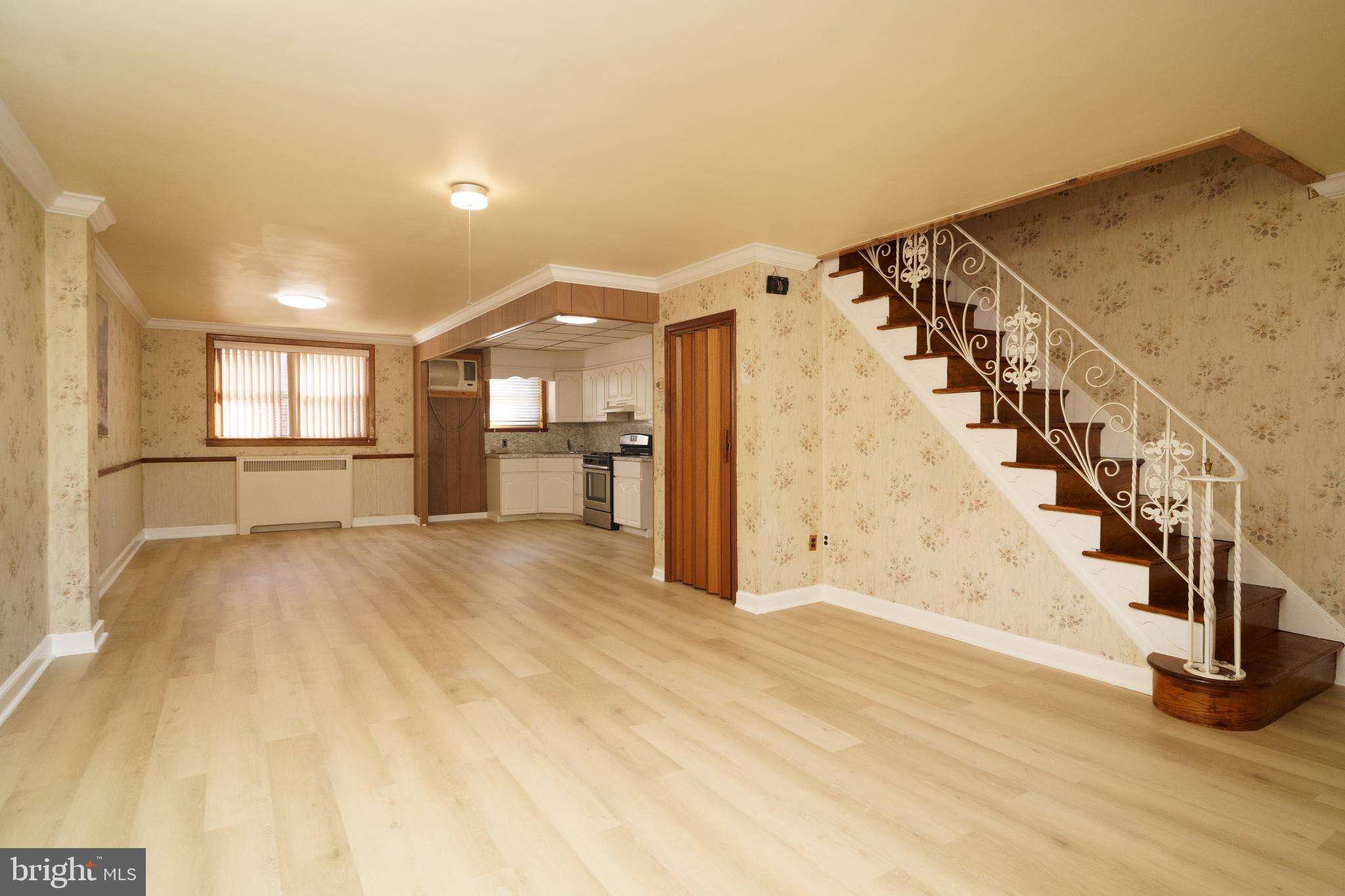 MAYFAIR (EAST) - Residential