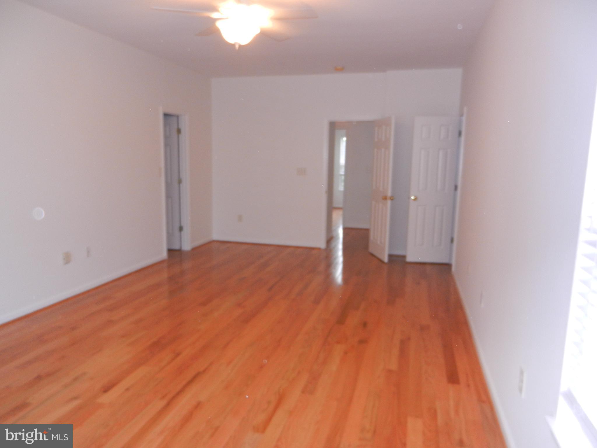 KINGSVIEW VILLAGE - Residential Lease