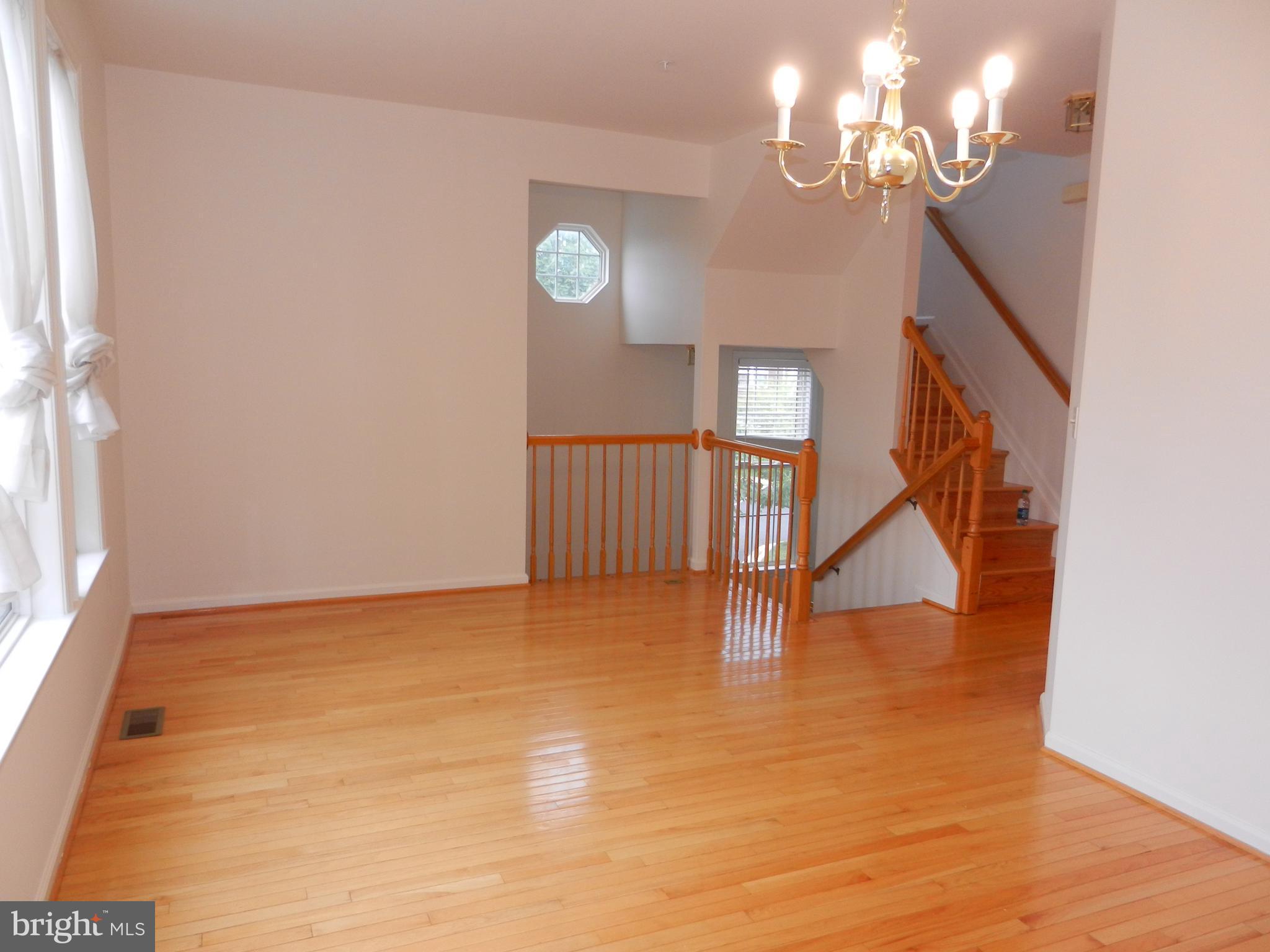 KINGSVIEW VILLAGE - Residential Lease