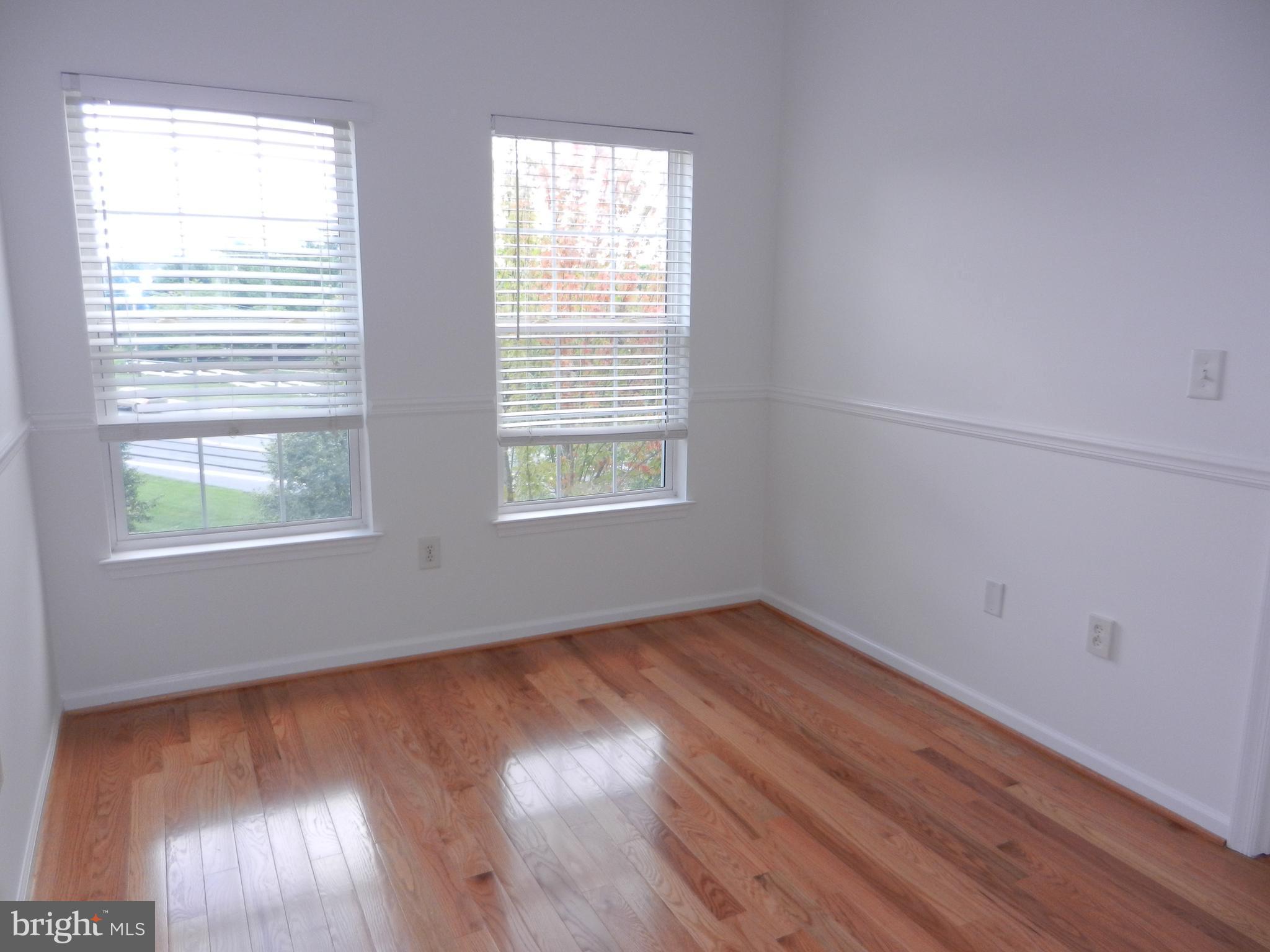 KINGSVIEW VILLAGE - Residential Lease