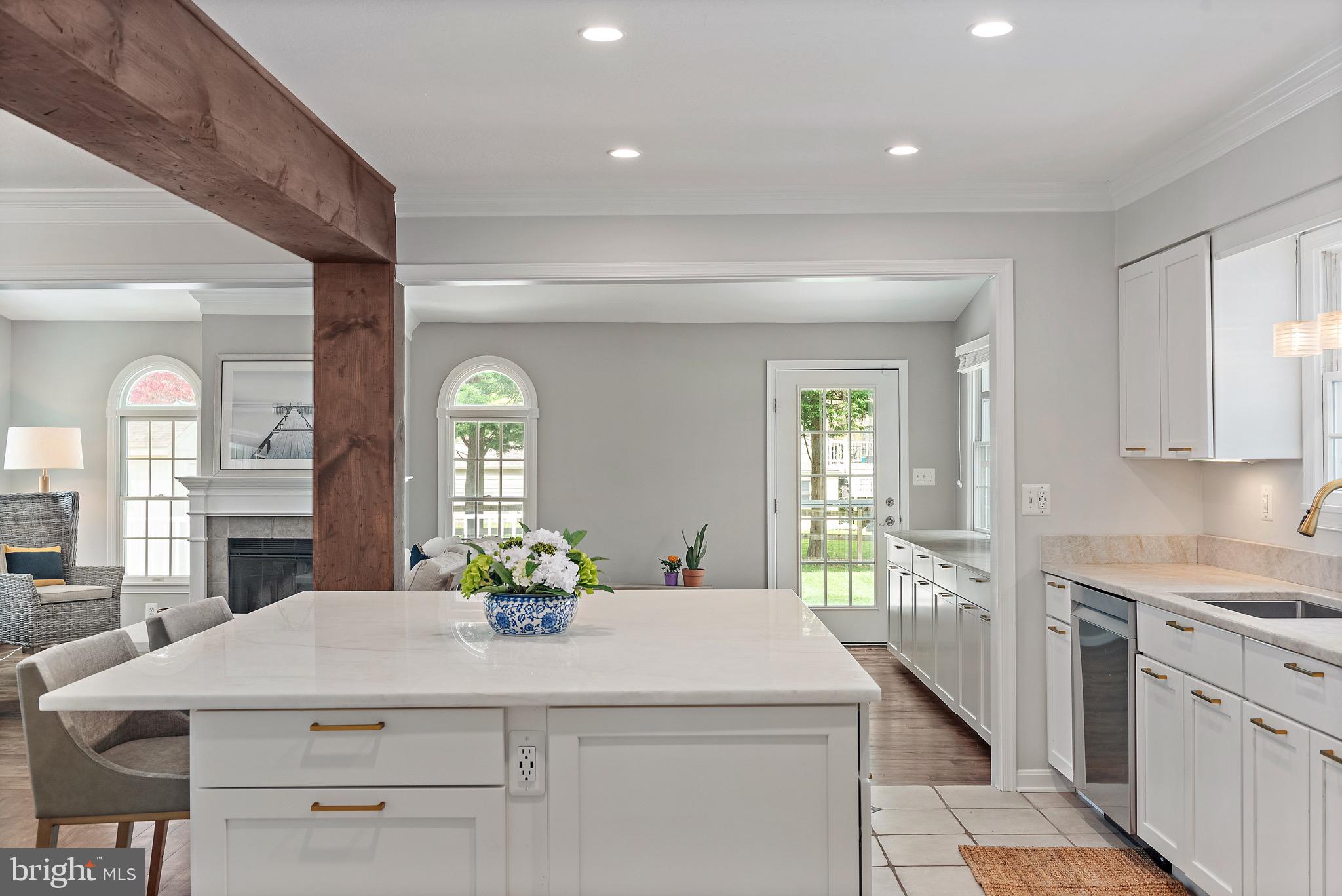 WHITEHALL BEACH - Residential