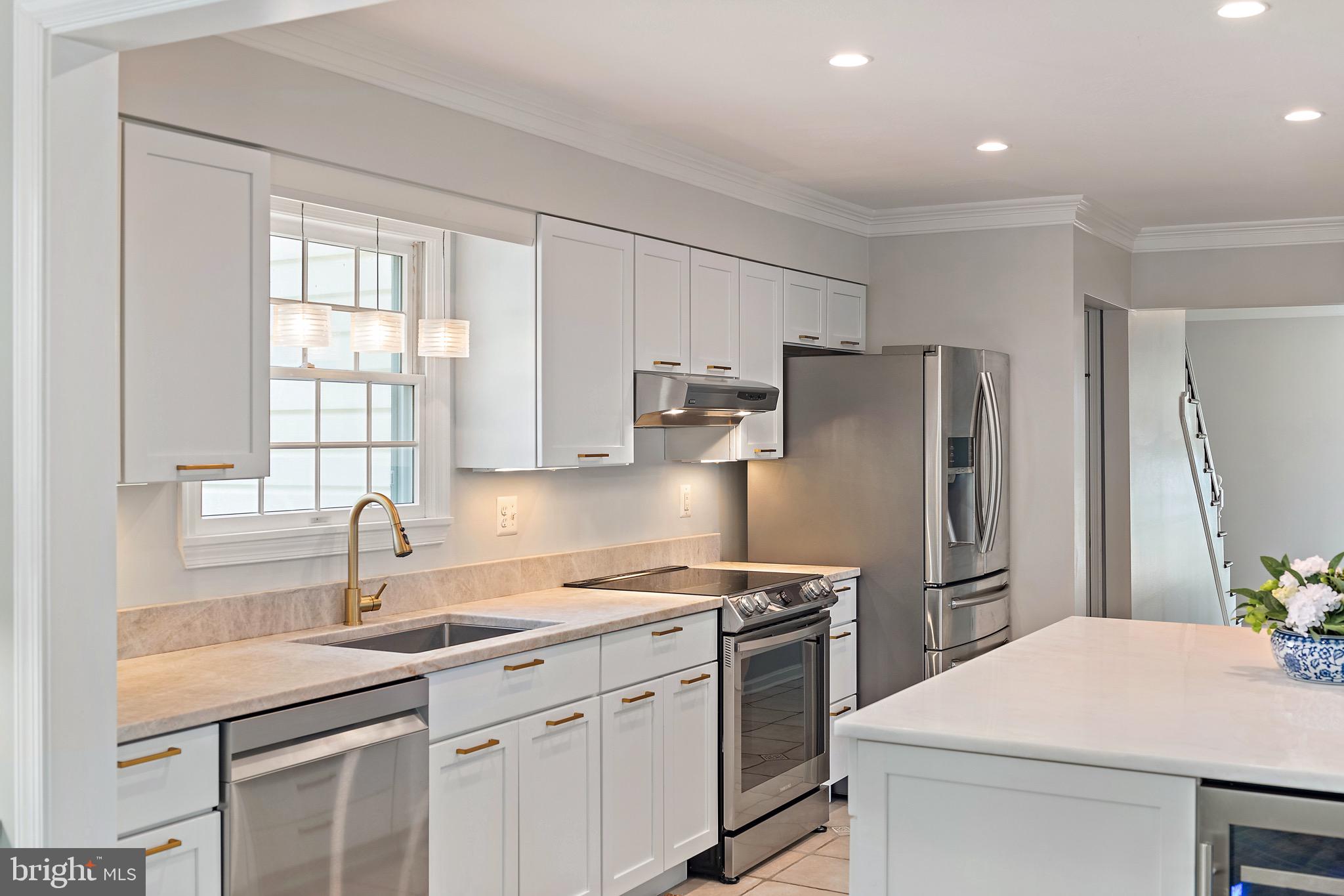 WHITEHALL BEACH - Residential