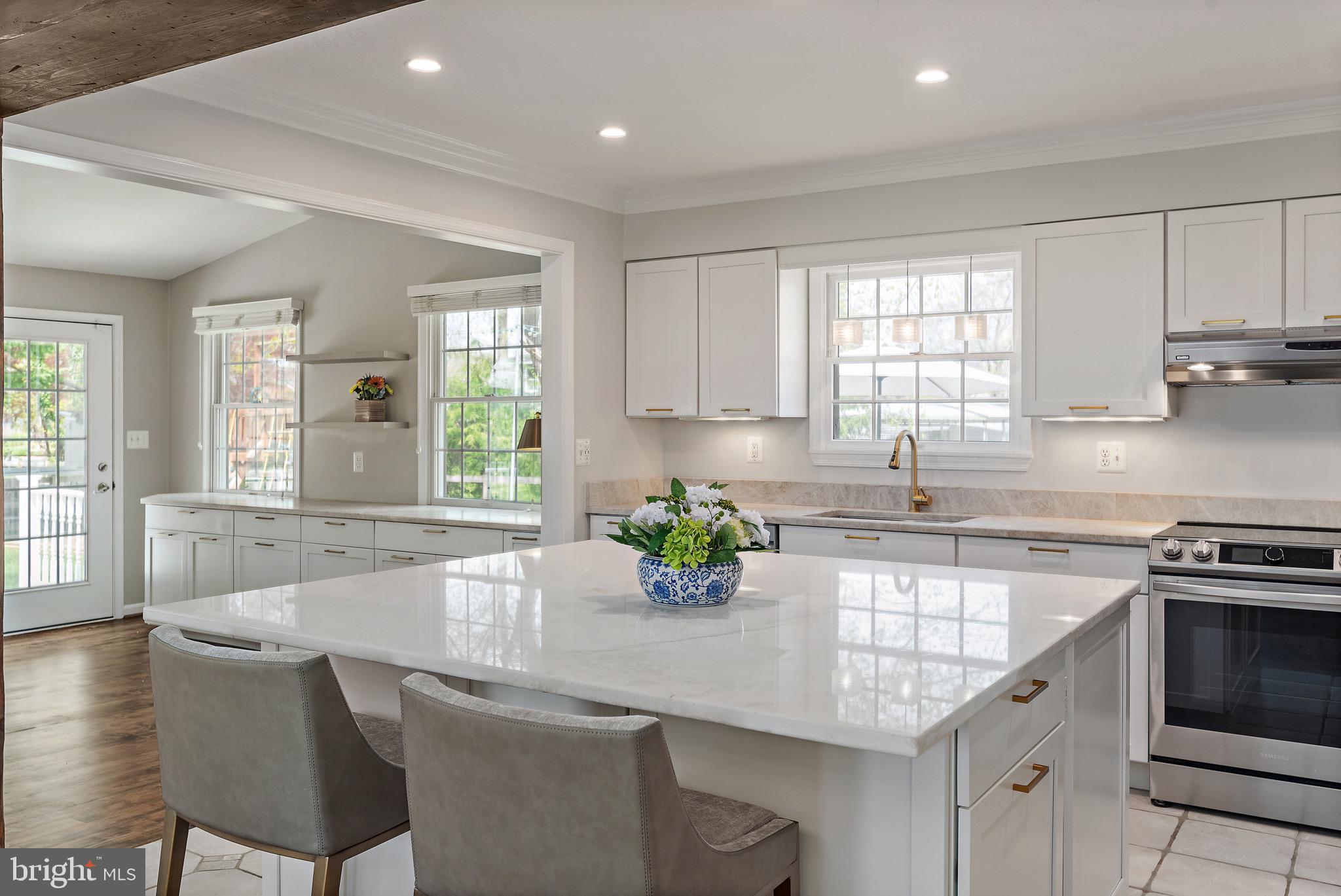 WHITEHALL BEACH - Residential