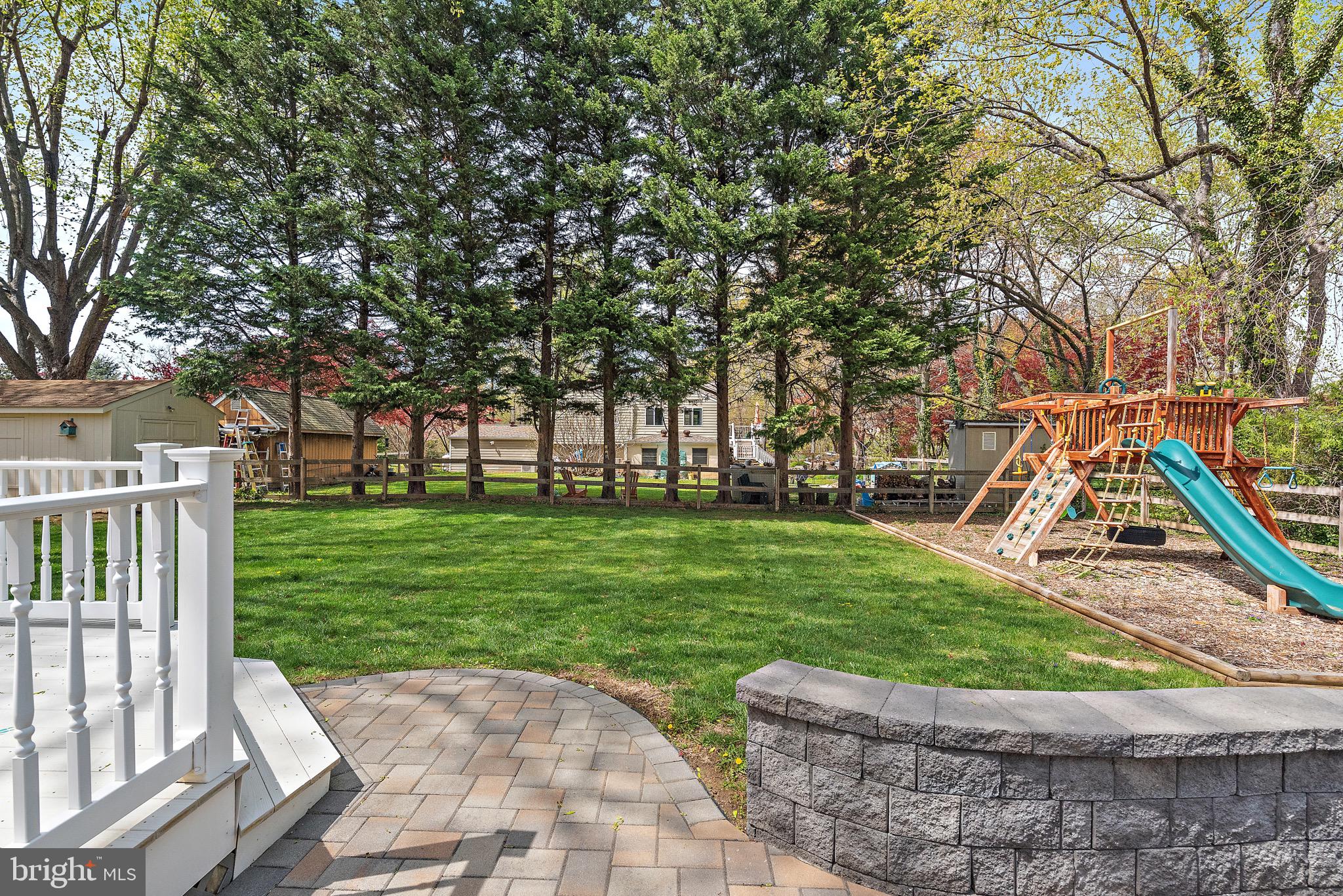 WHITEHALL BEACH - Residential