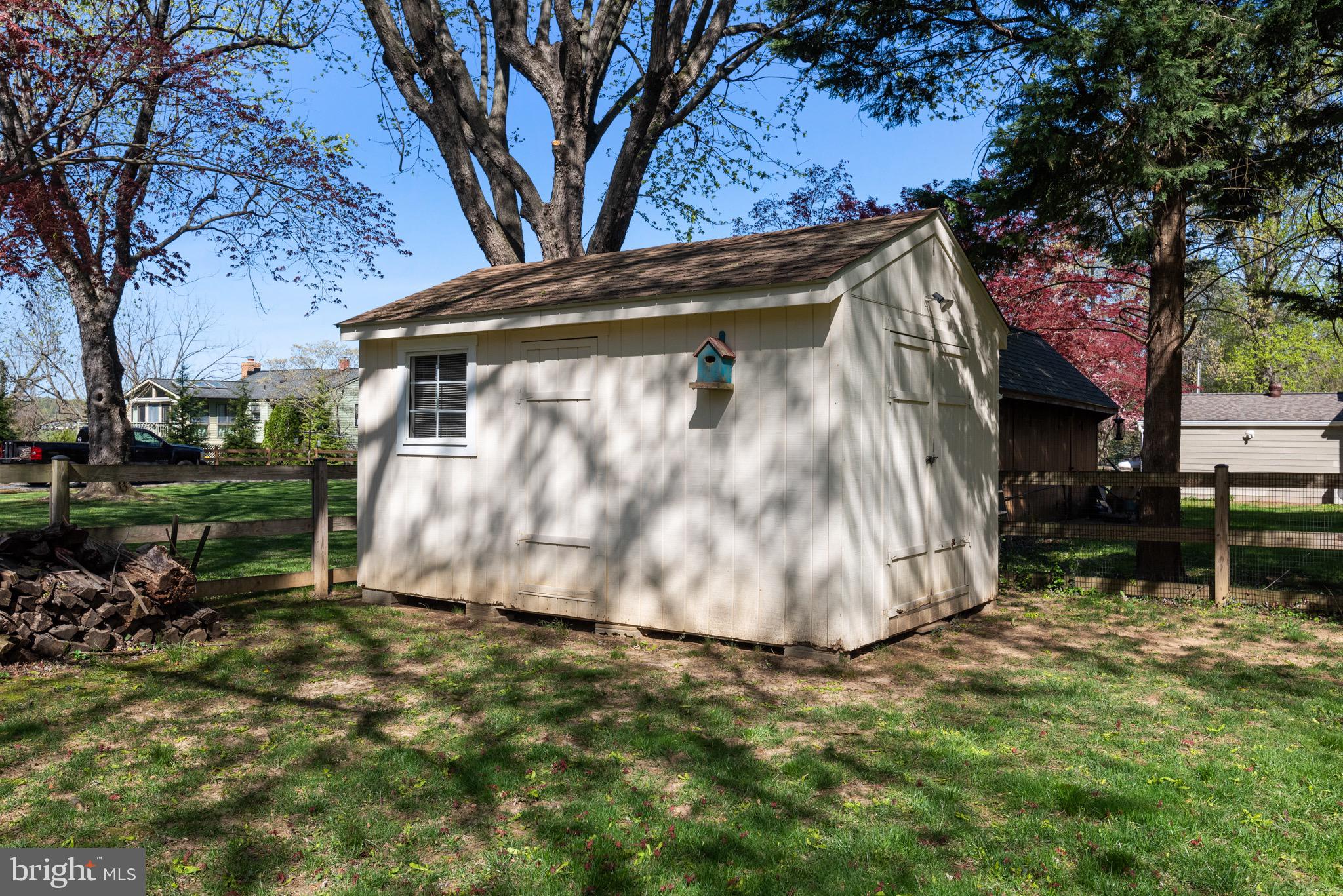 WHITEHALL BEACH - Residential