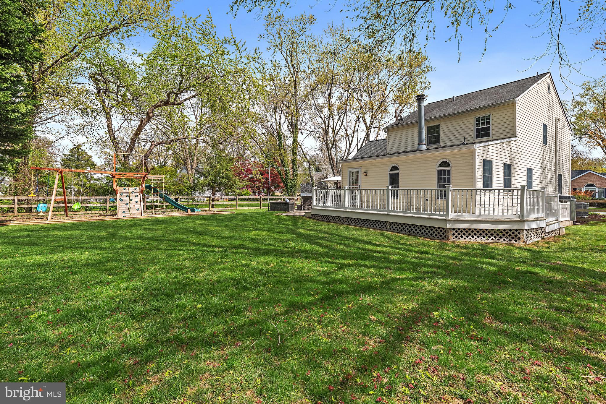 WHITEHALL BEACH - Residential