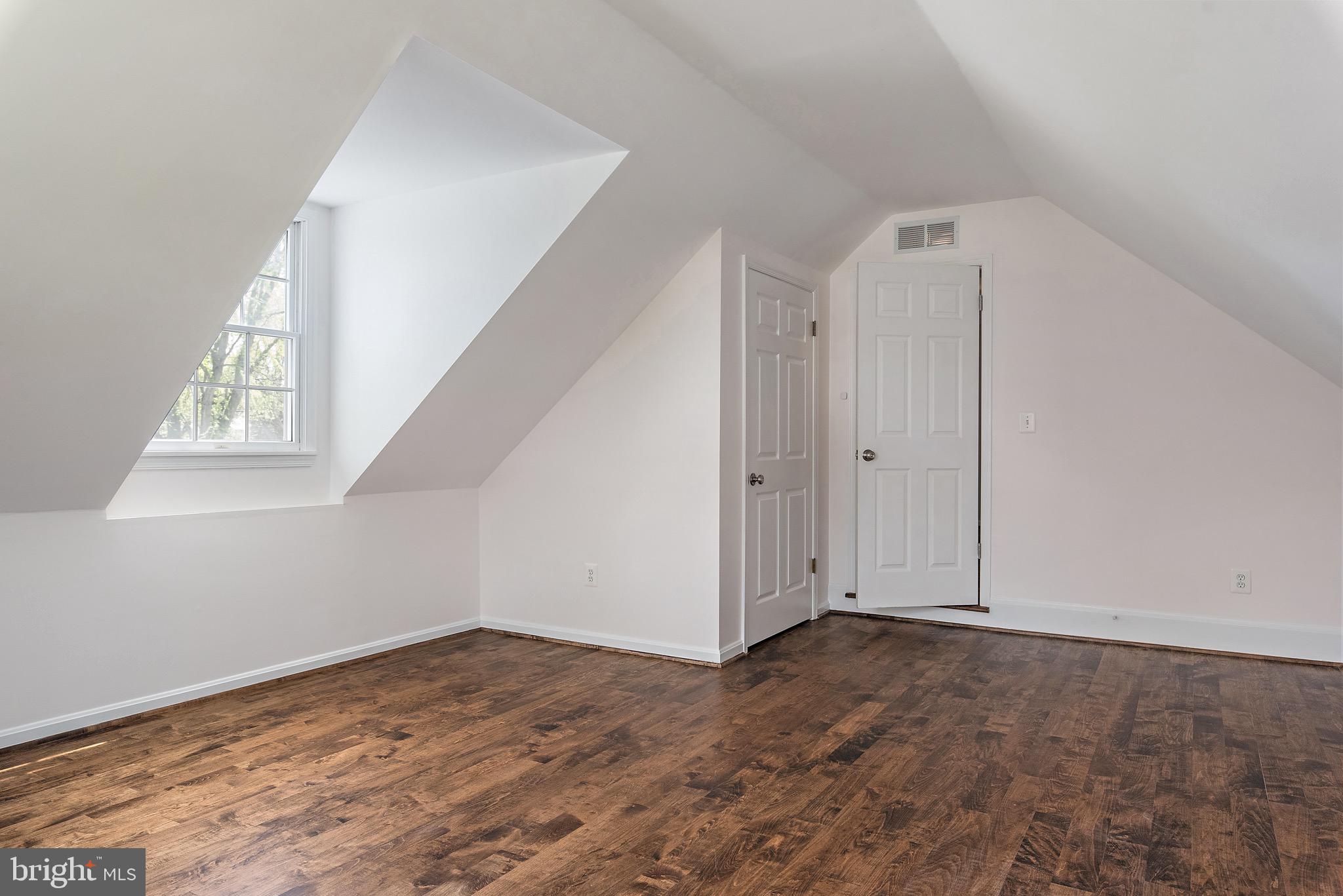 WHITEHALL BEACH - Residential