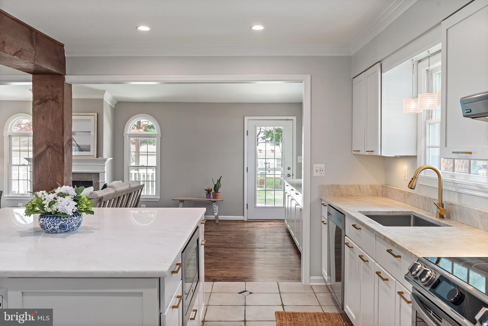 WHITEHALL BEACH - Residential