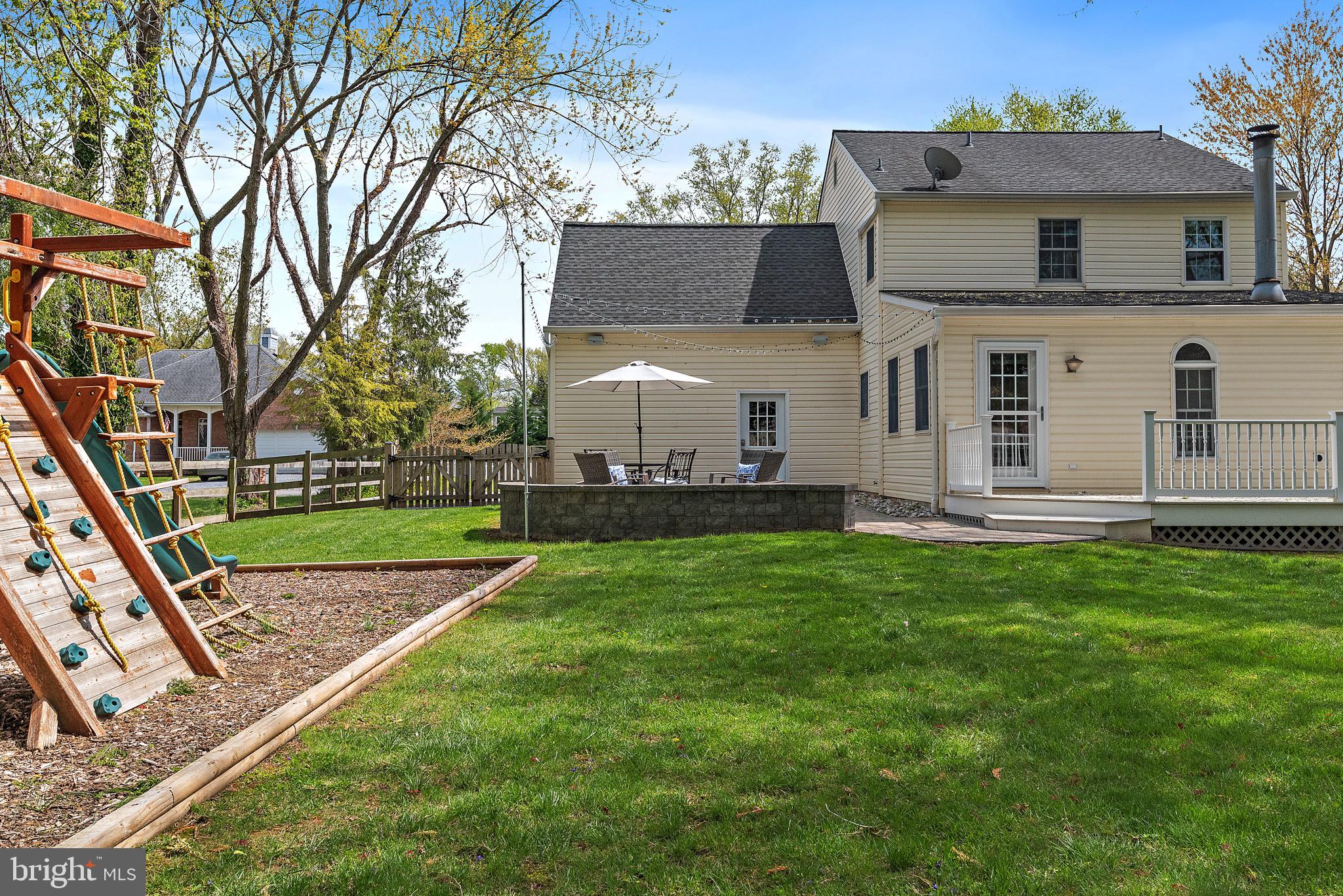 WHITEHALL BEACH - Residential