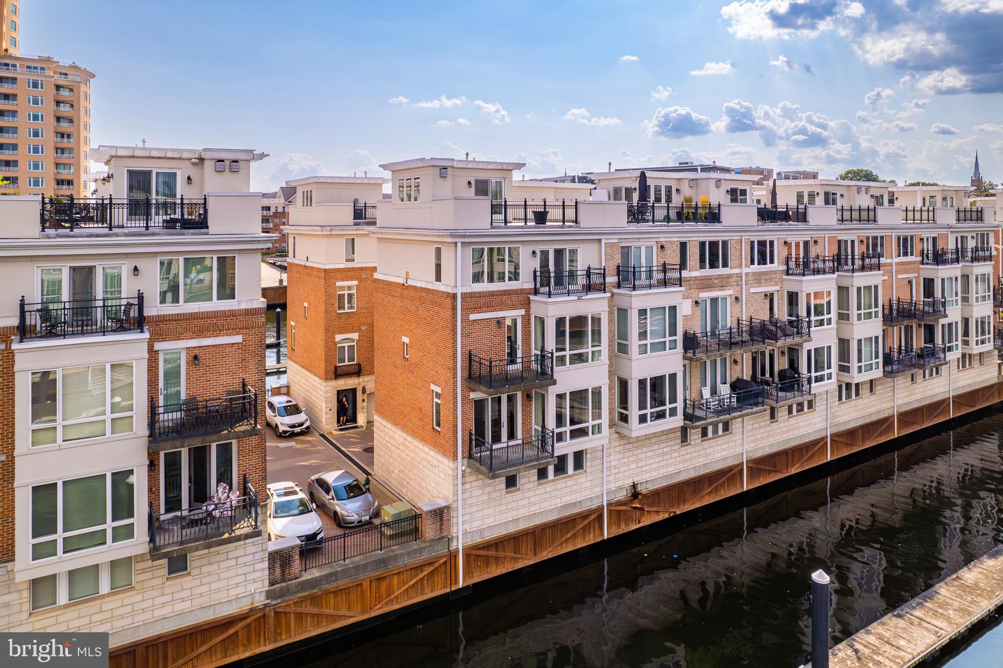 PIER HOMES AT HARBORVIEW - Residential Lease