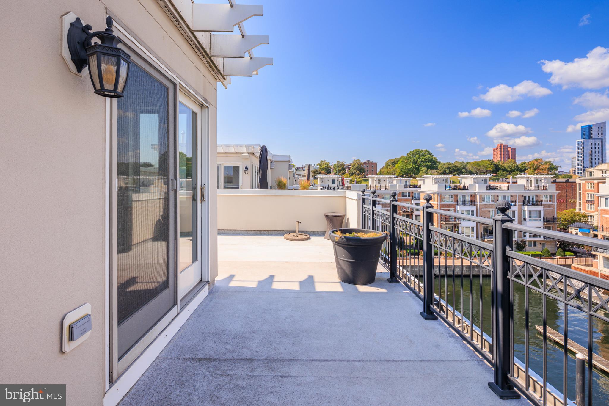 PIER HOMES AT HARBORVIEW - Residential Lease