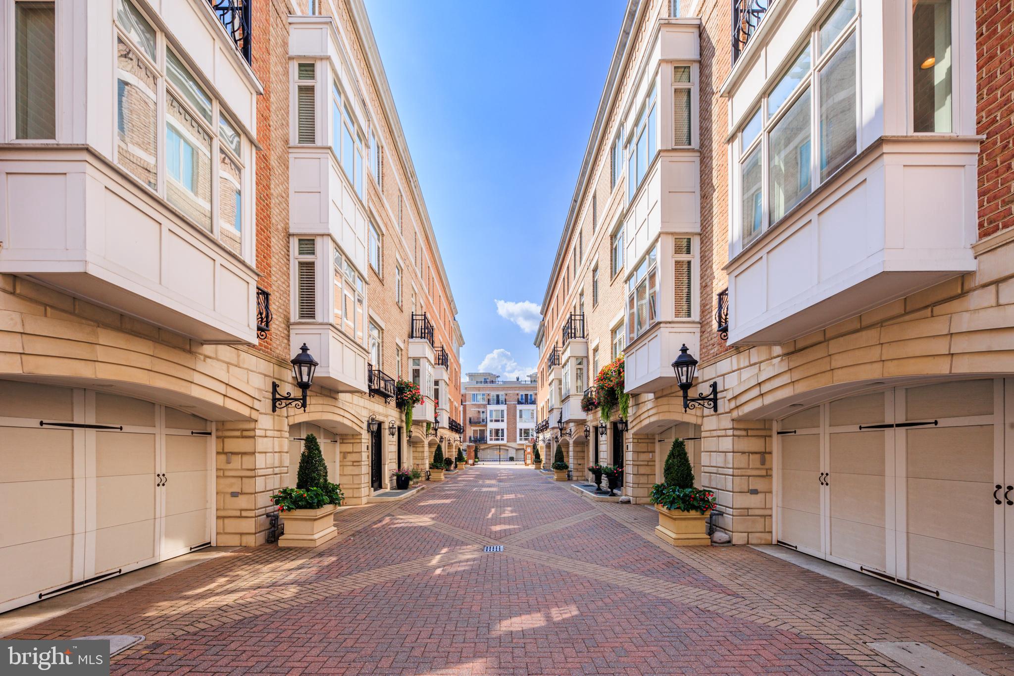 PIER HOMES AT HARBORVIEW - Residential Lease